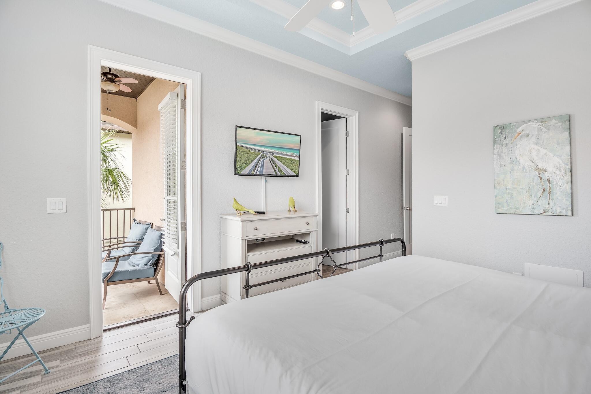 VILLA LAGO - Residential