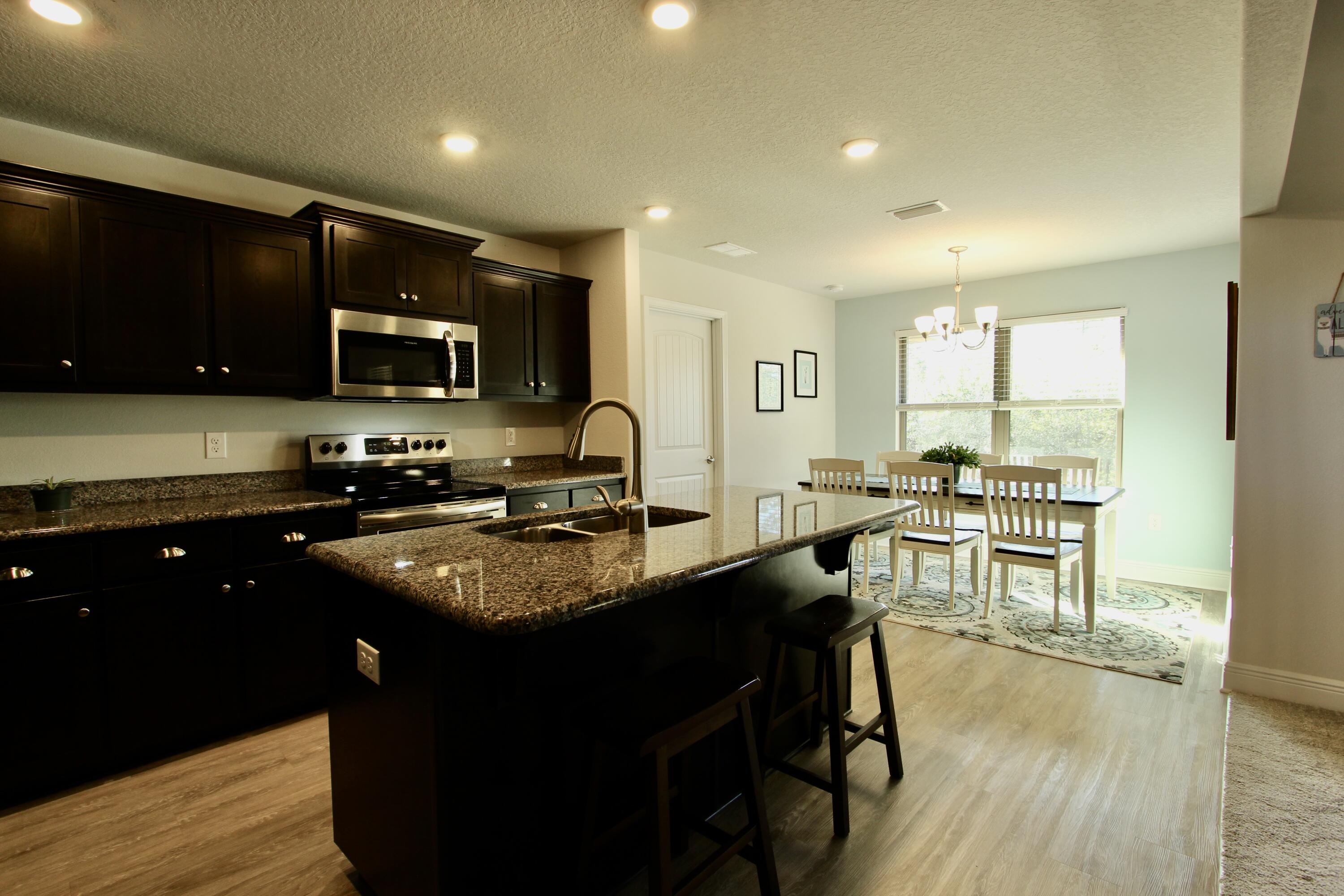 CHARLESTON PLACE - Residential