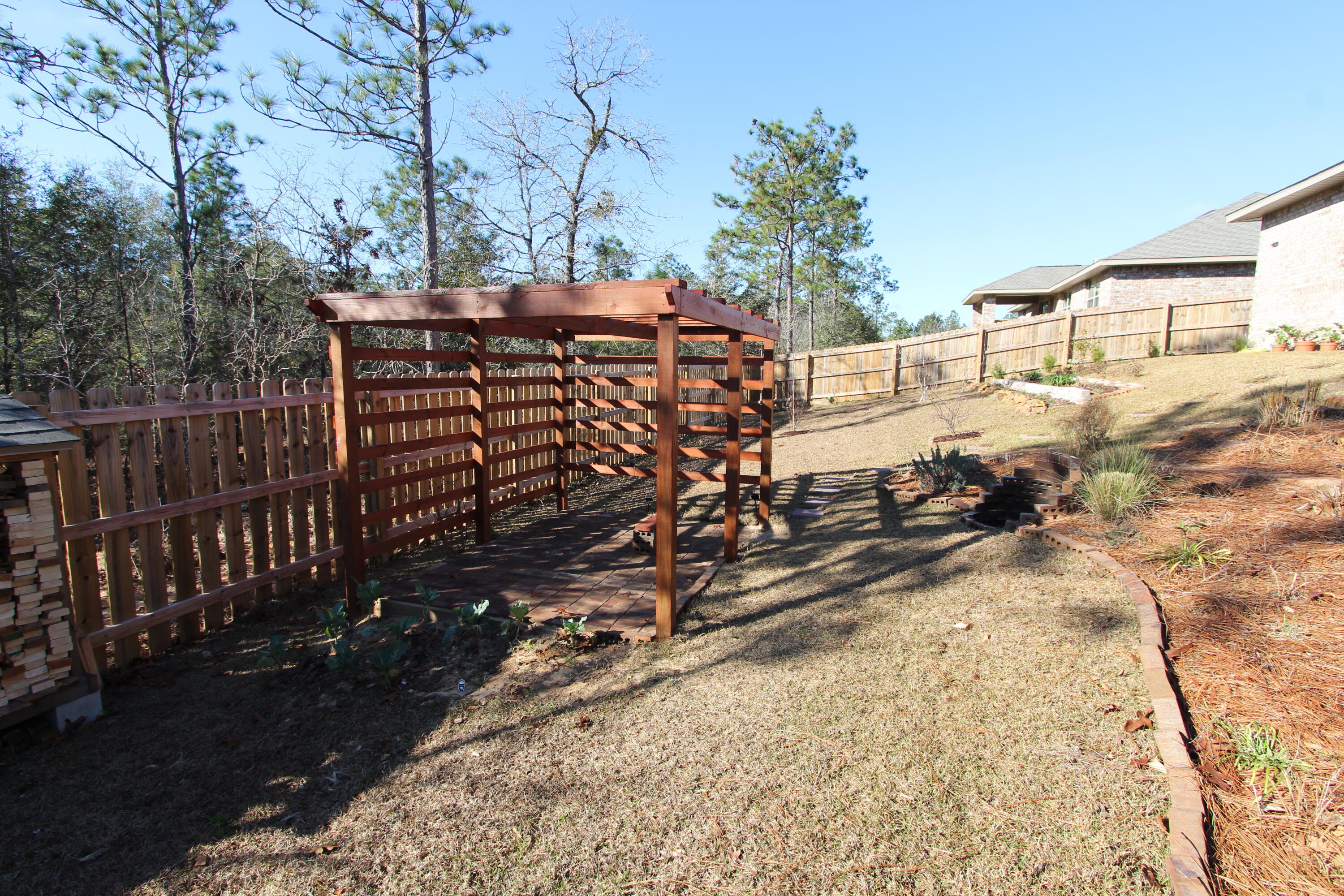 CHARLESTON PLACE - Residential