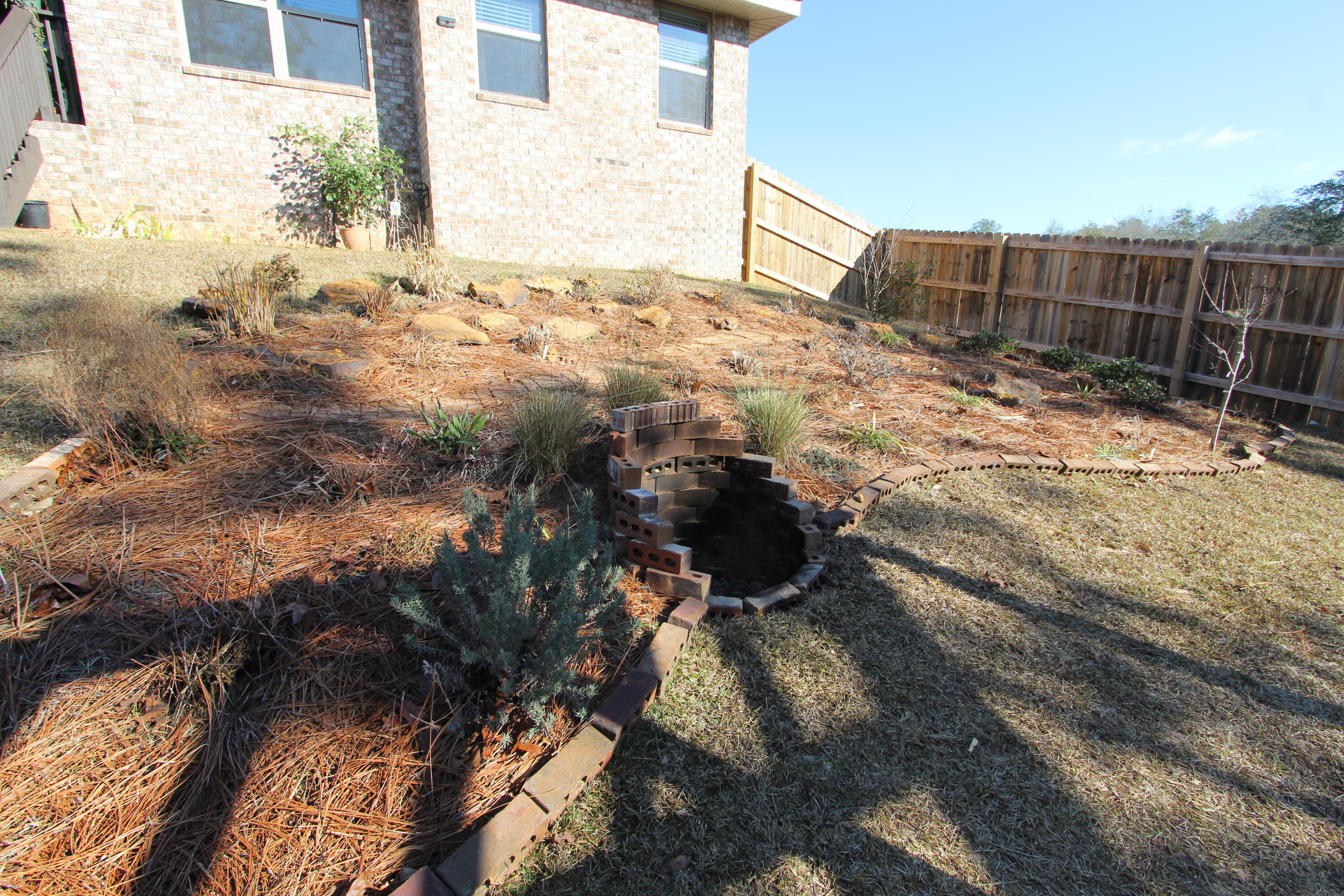 CHARLESTON PLACE - Residential