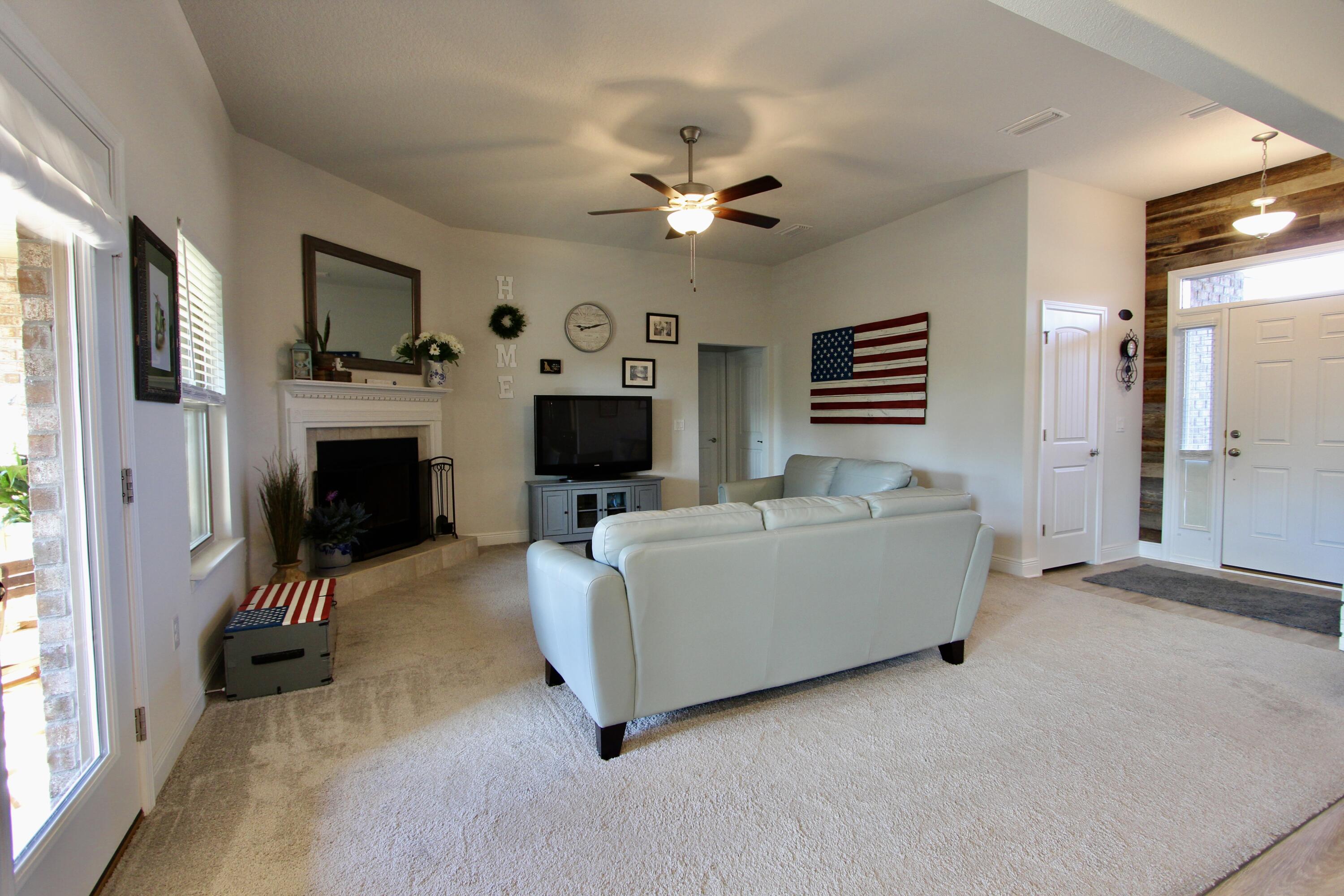 CHARLESTON PLACE - Residential