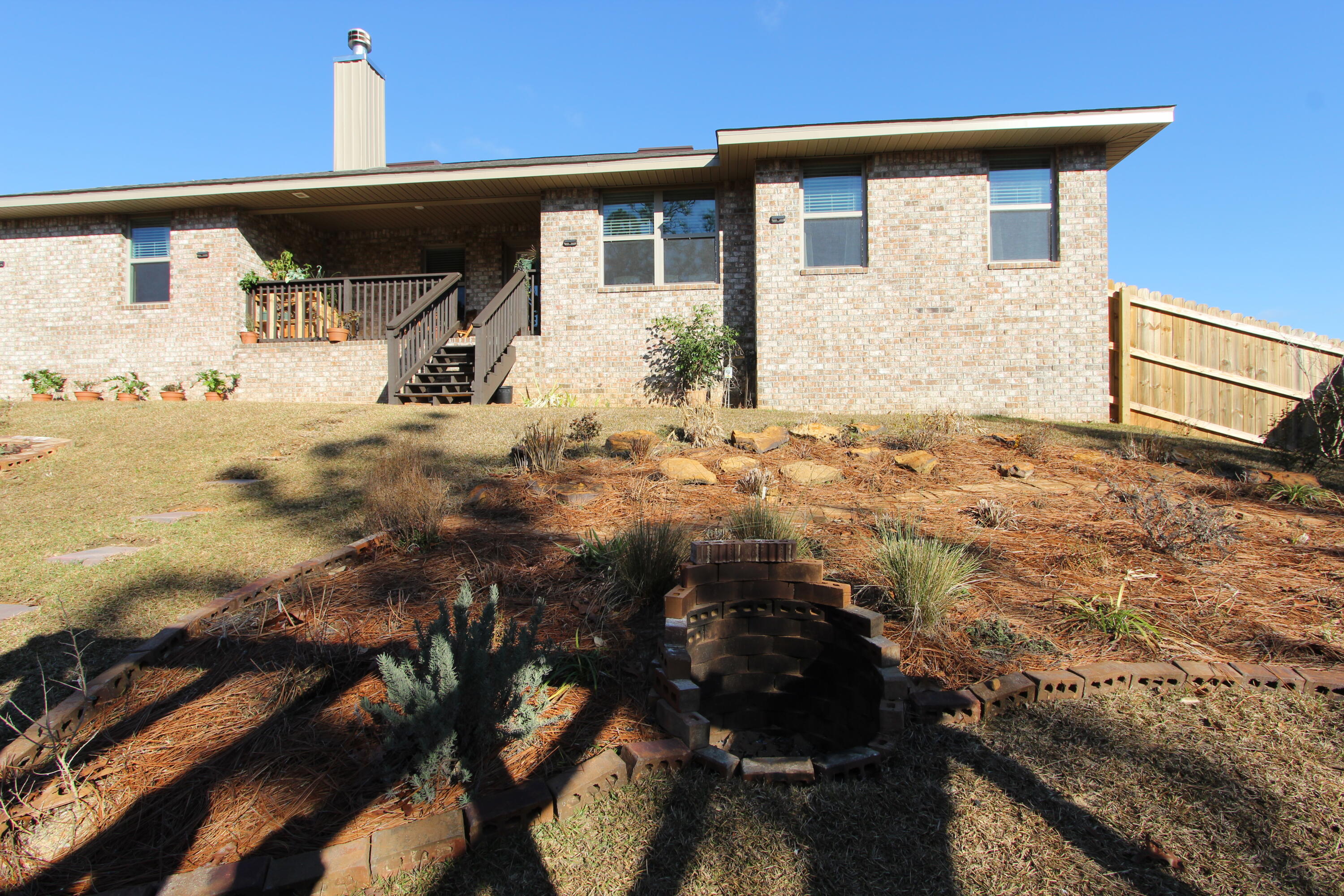 CHARLESTON PLACE - Residential