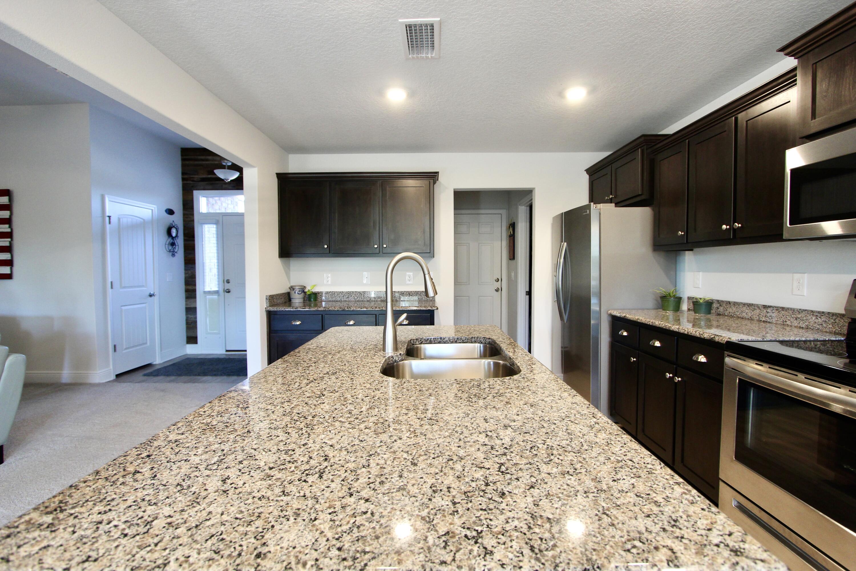 CHARLESTON PLACE - Residential