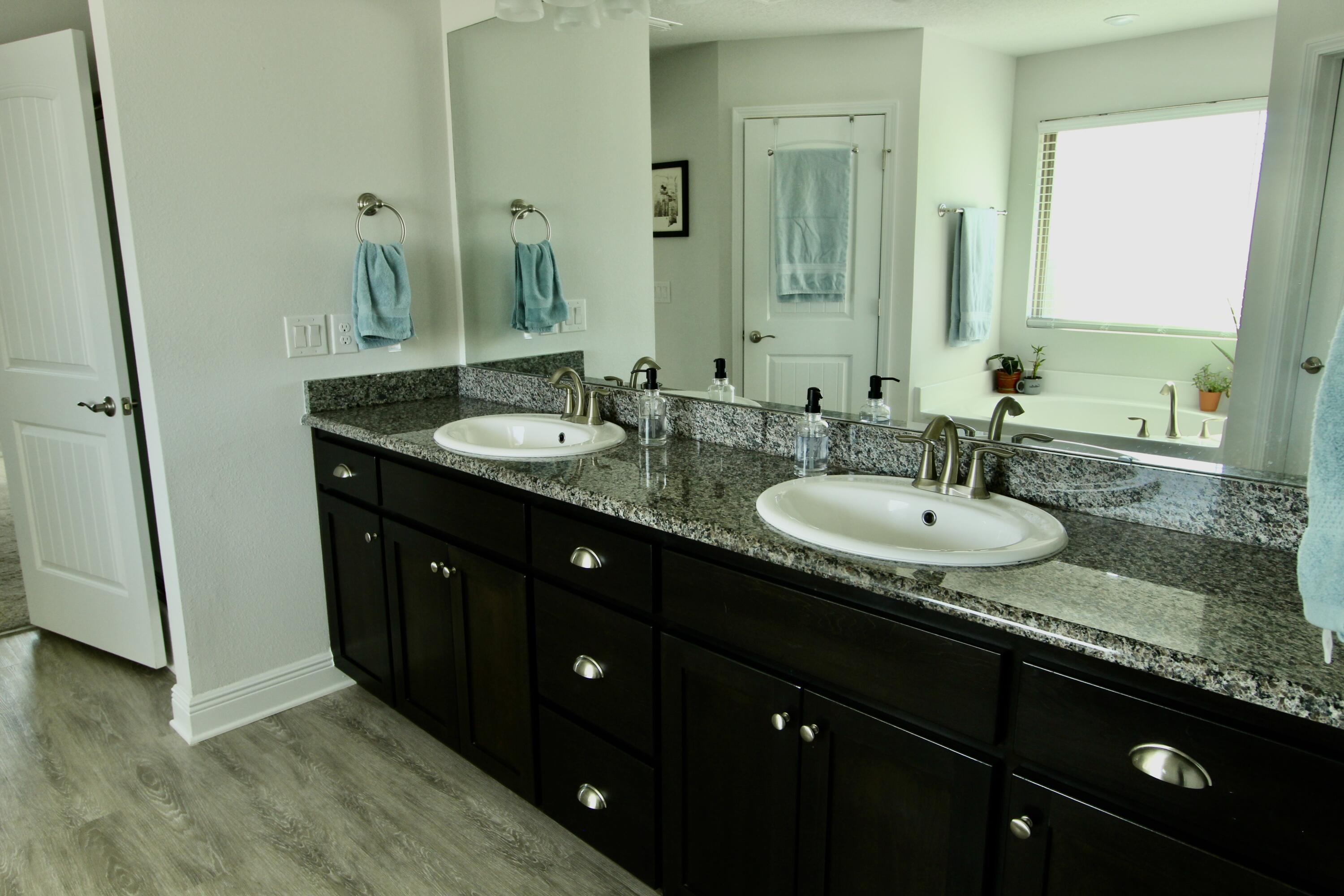 CHARLESTON PLACE - Residential