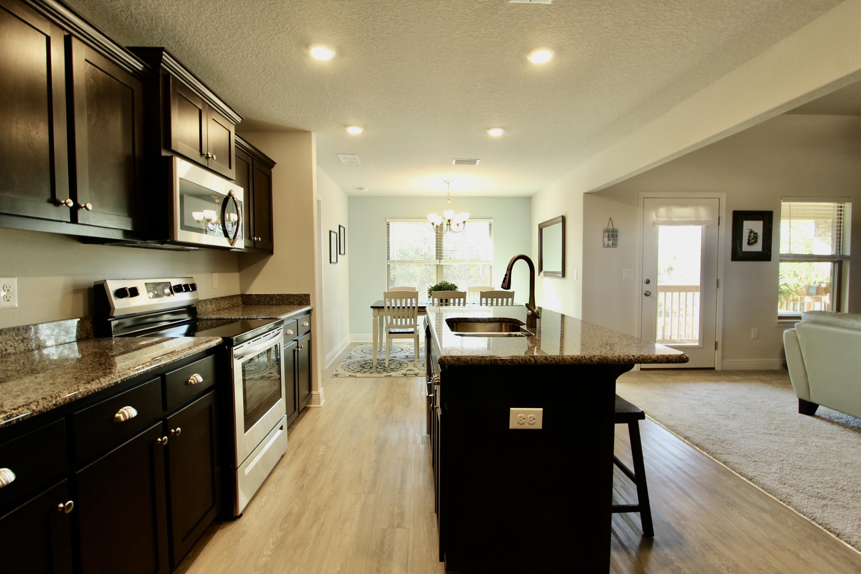 CHARLESTON PLACE - Residential