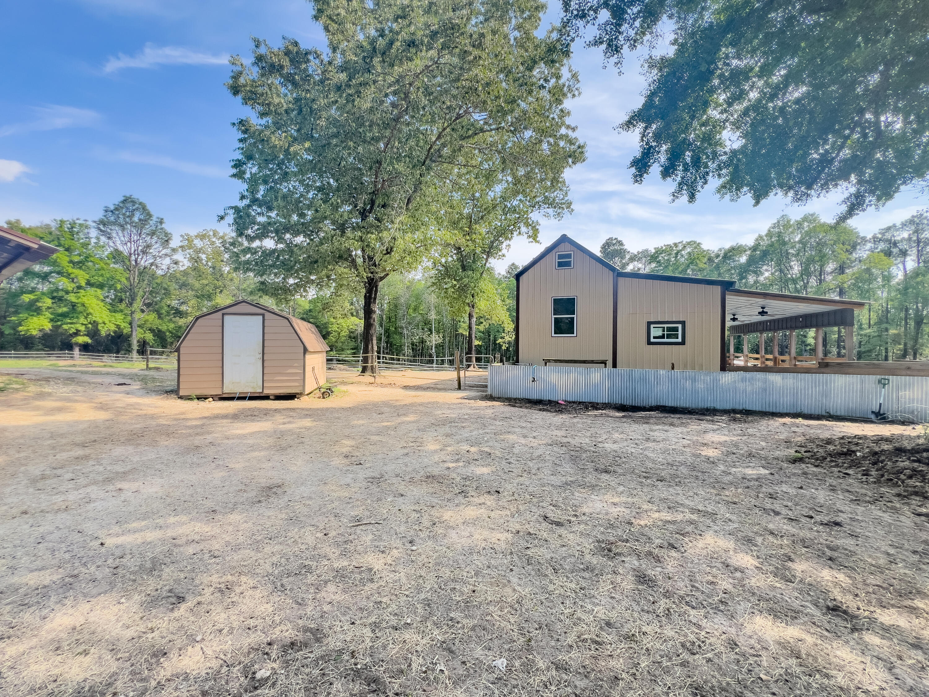 METES & BOUNDS - Residential Lease