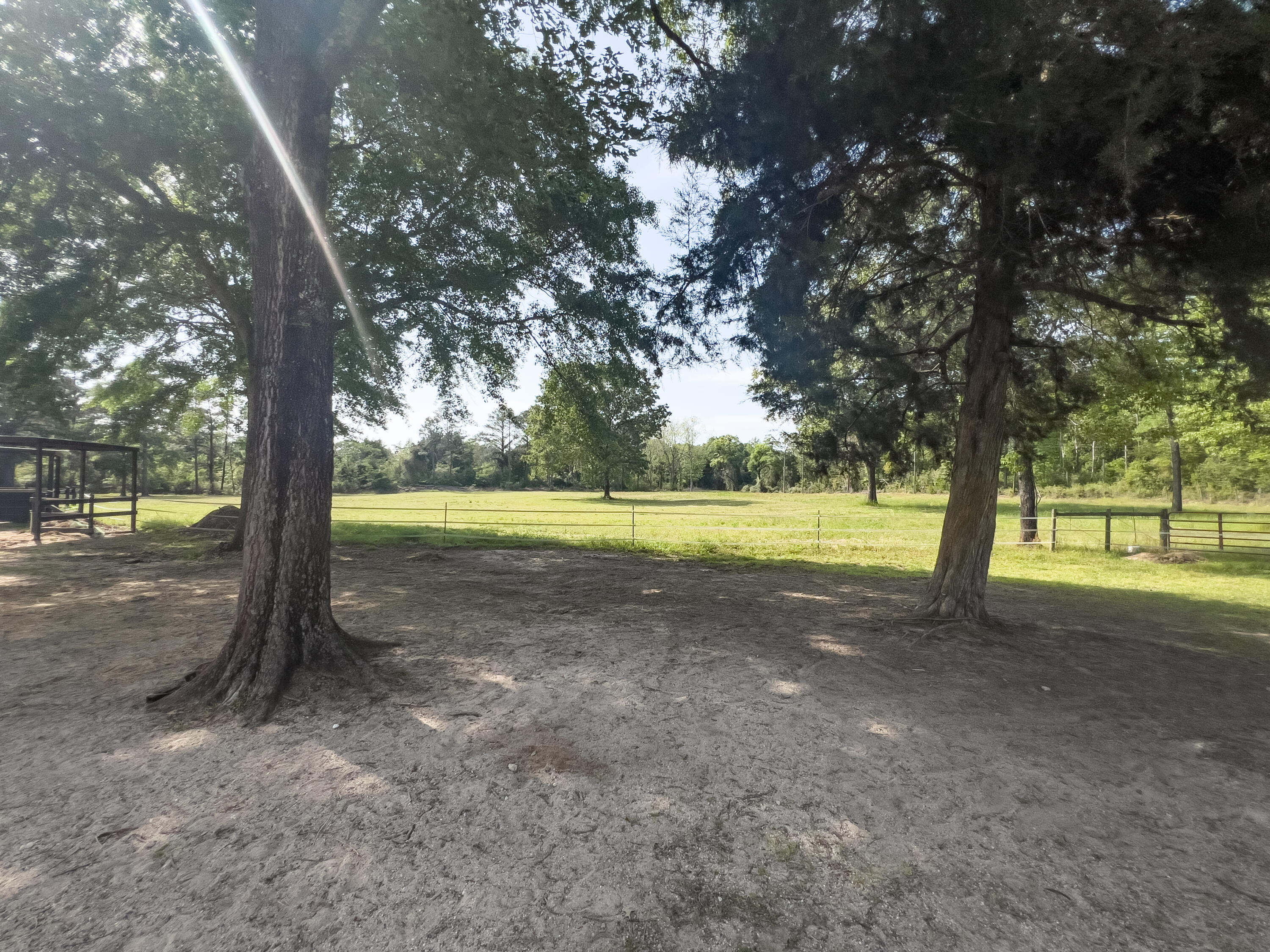 METES & BOUNDS - Residential Lease