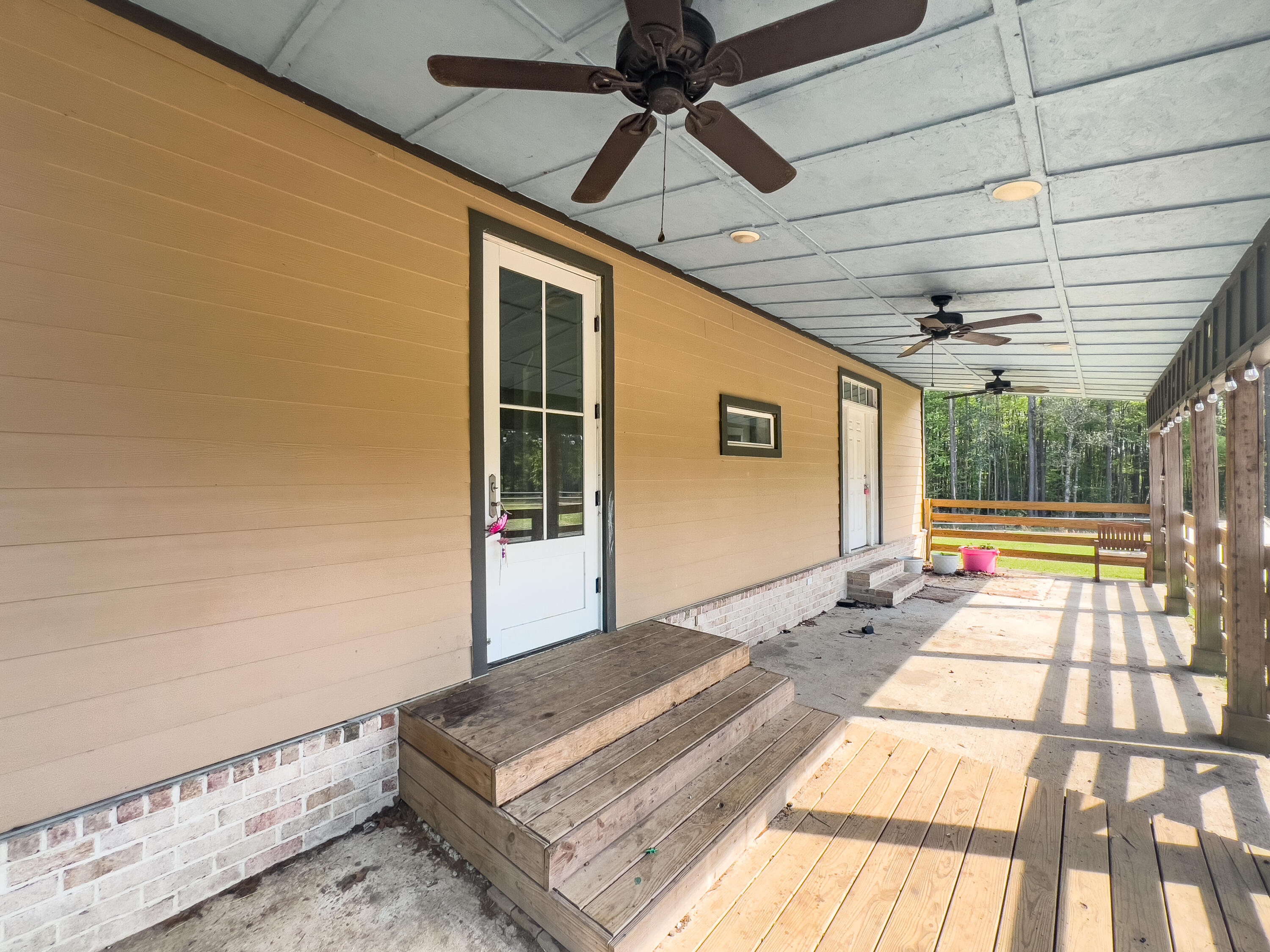 METES & BOUNDS - Residential Lease