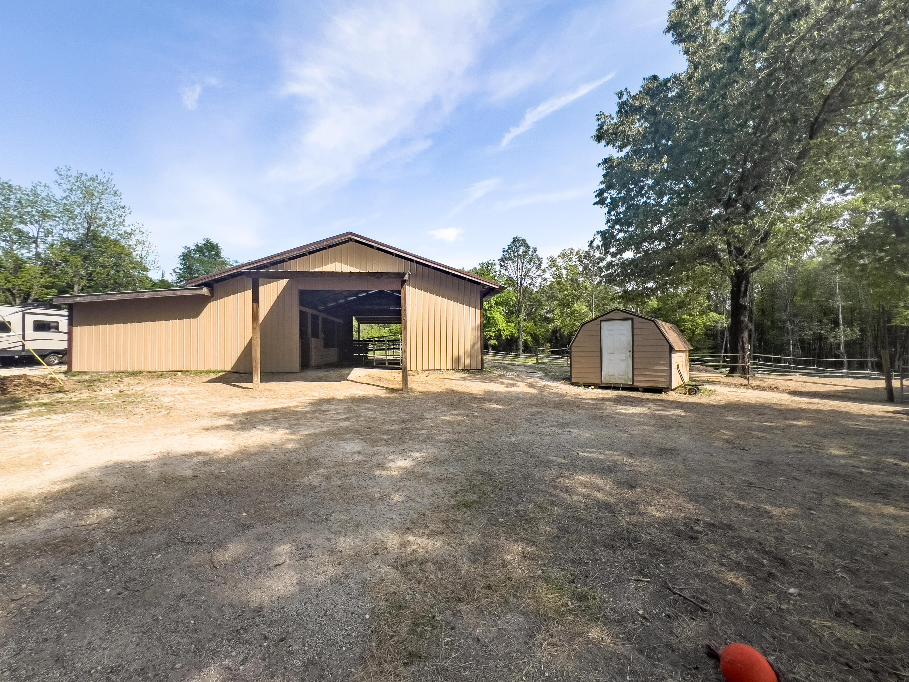 METES & BOUNDS - Residential Lease