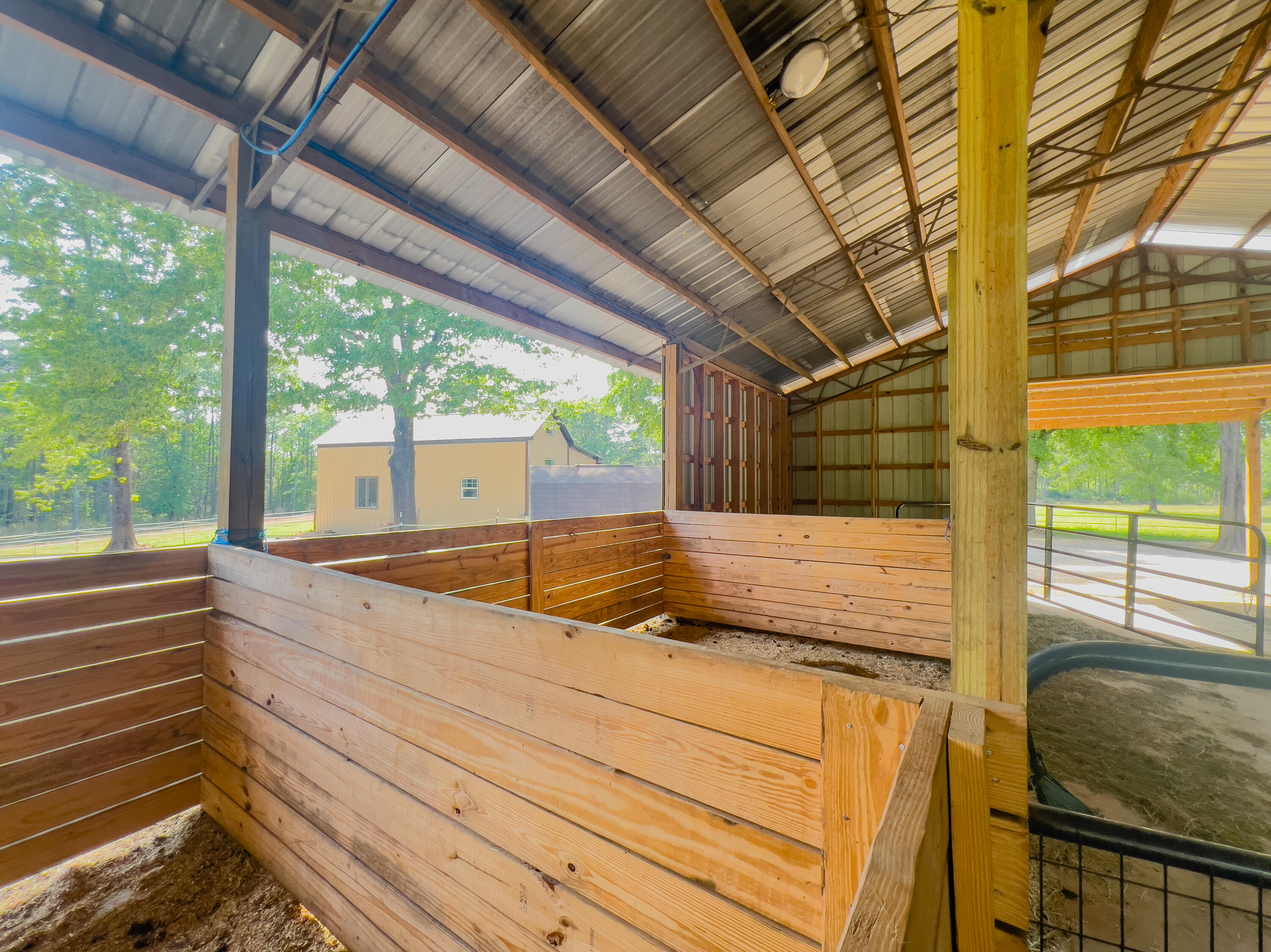 METES & BOUNDS - Residential Lease