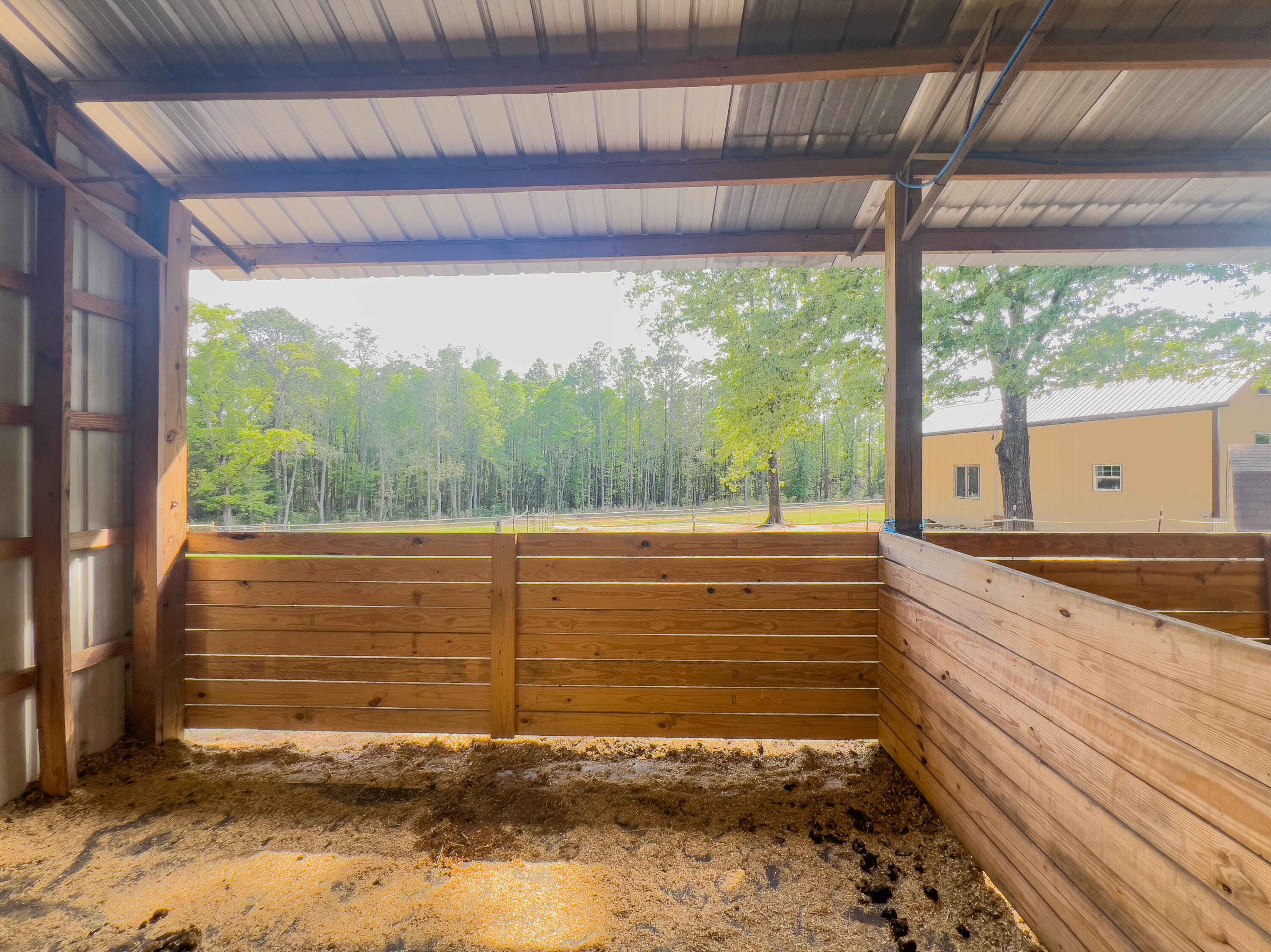 METES & BOUNDS - Residential Lease