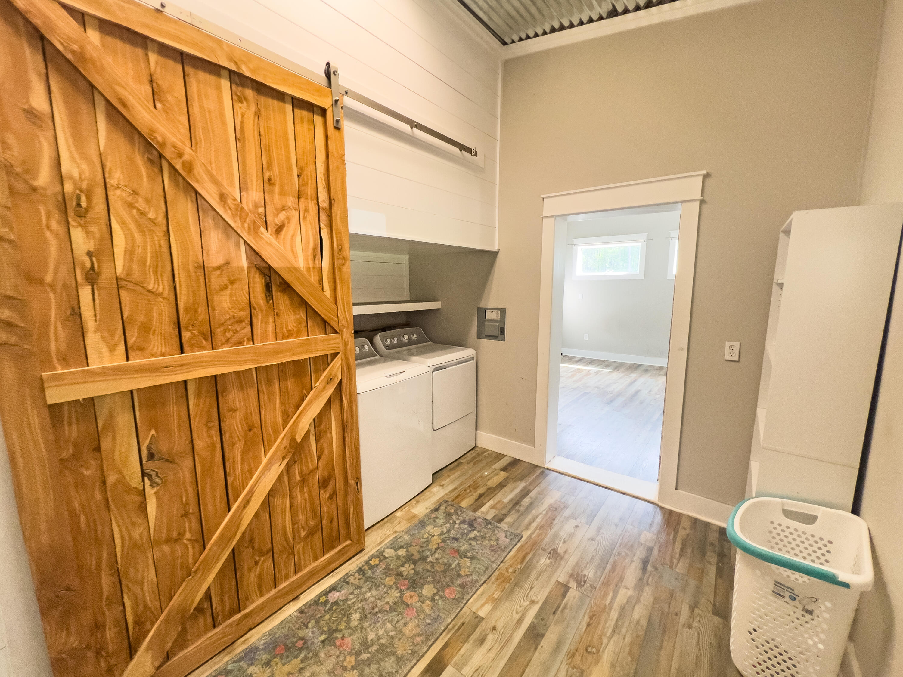 METES & BOUNDS - Residential Lease