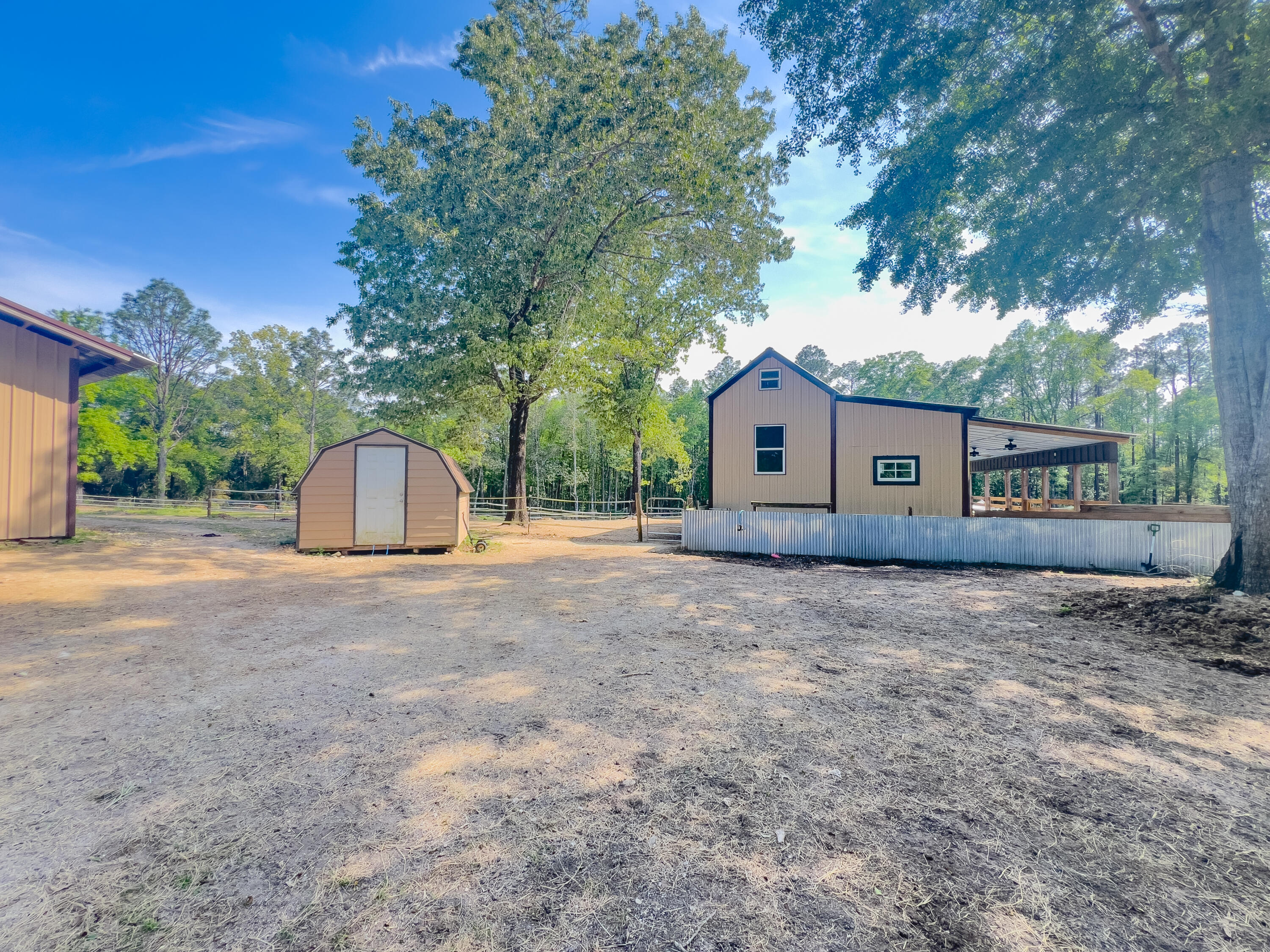 METES & BOUNDS - Residential Lease