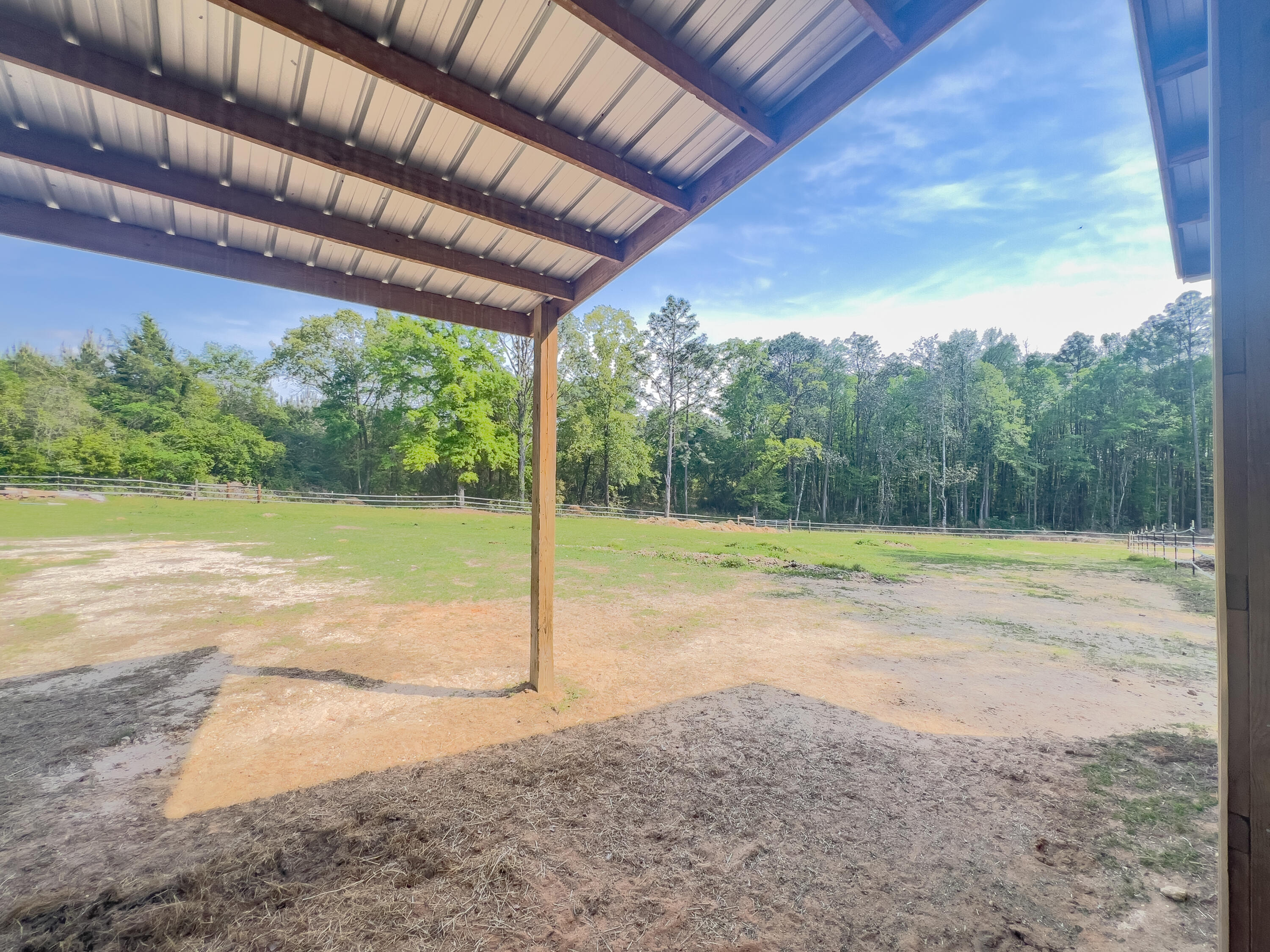 METES & BOUNDS - Residential Lease