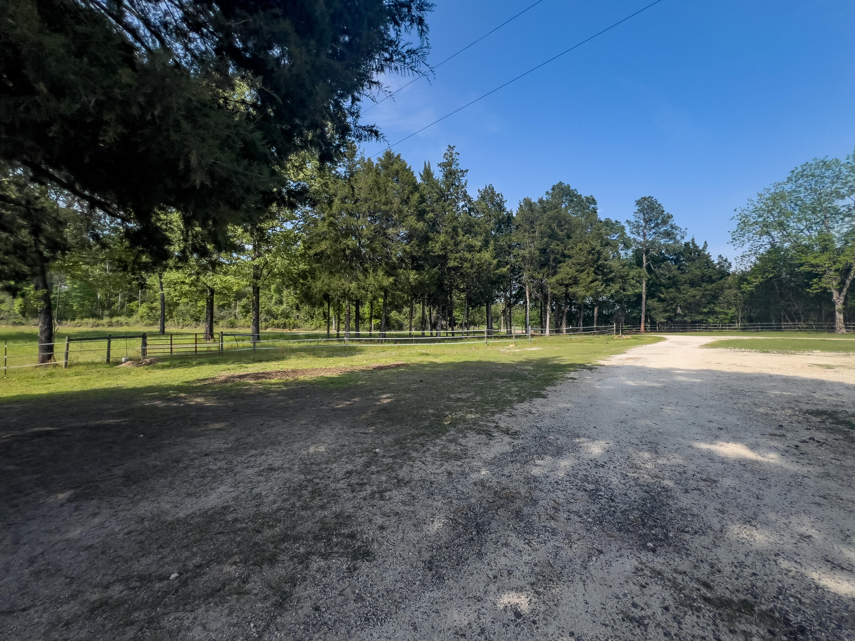 METES & BOUNDS - Residential Lease