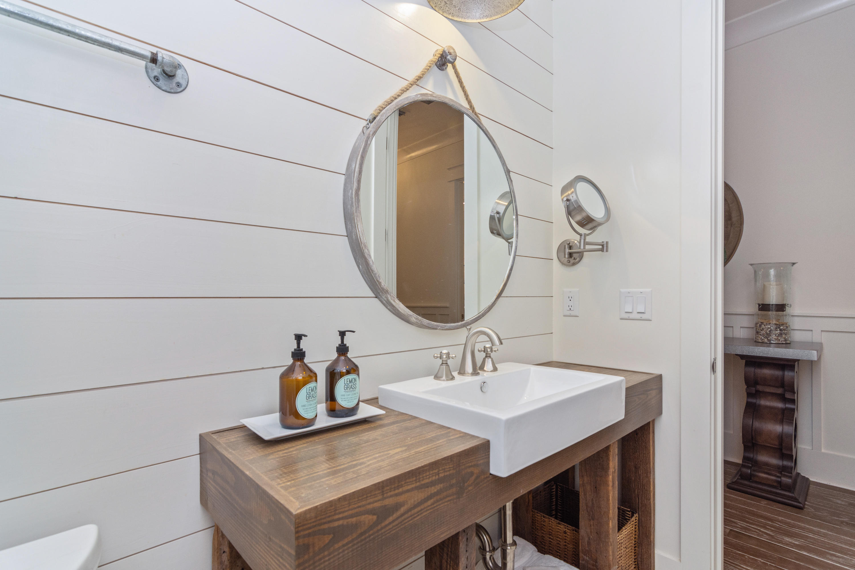 WHITES GULFVIEW ESTATES 2ND ADDN - Residential