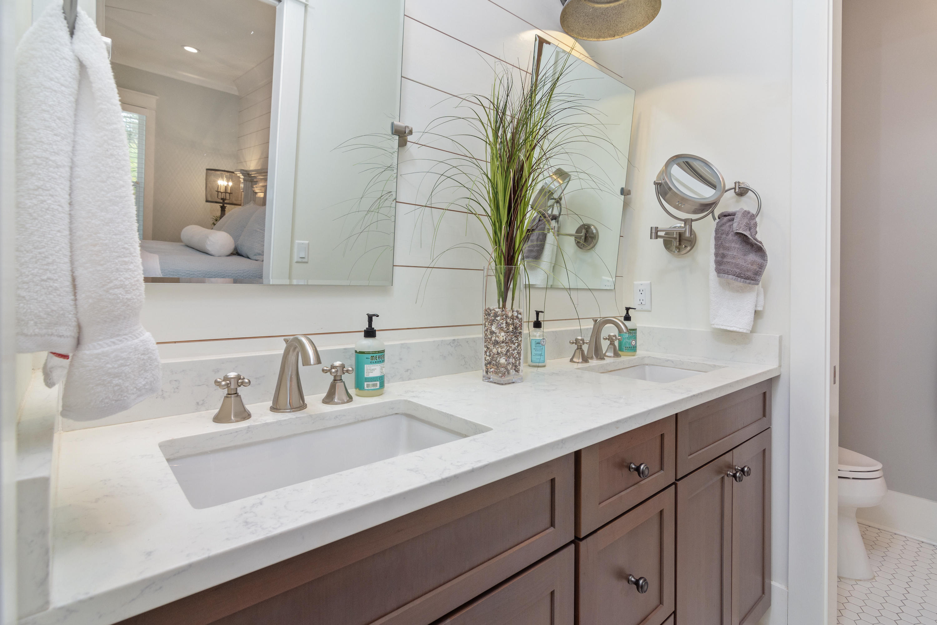 WHITES GULFVIEW ESTATES 2ND ADDN - Residential