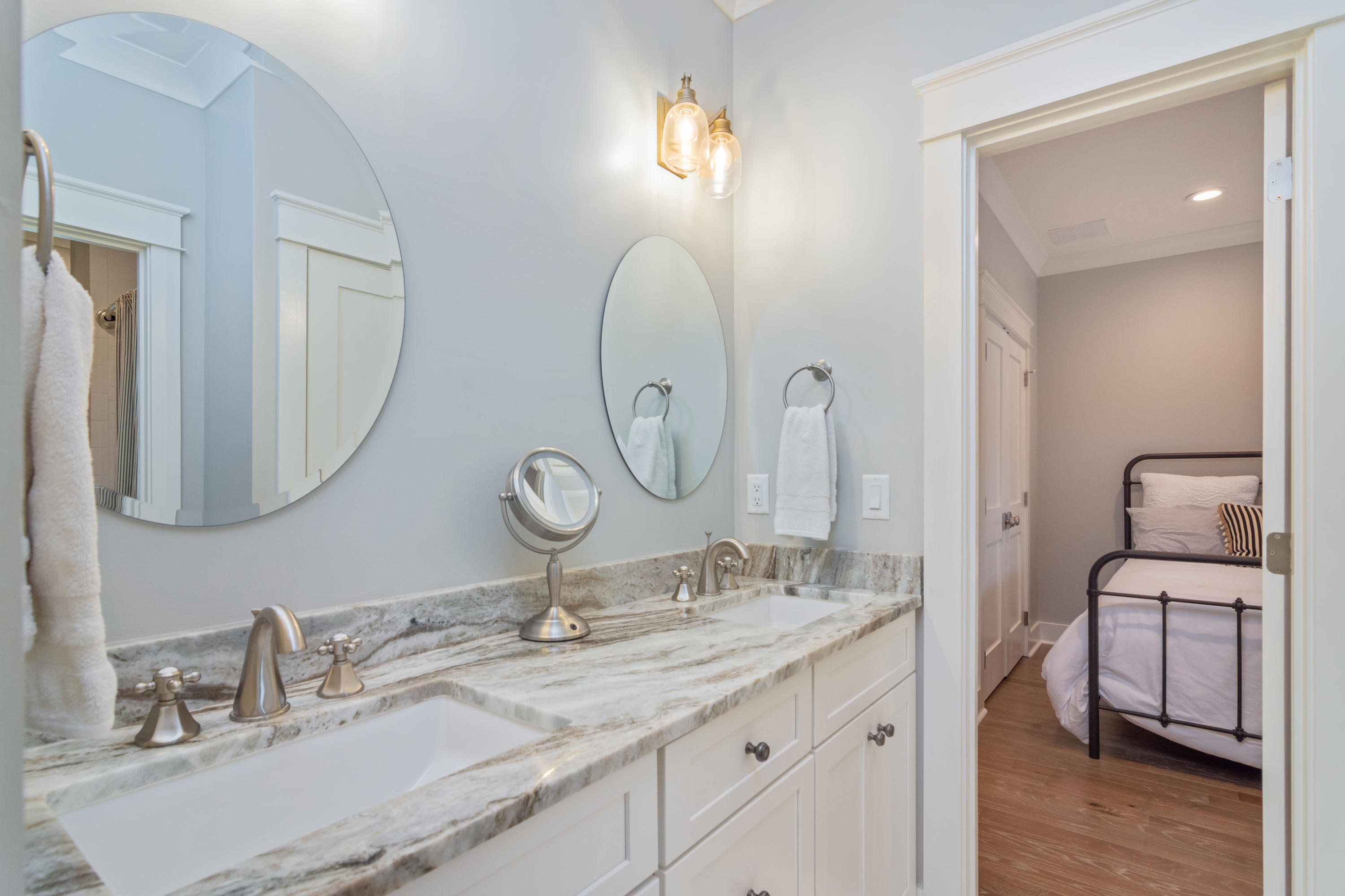 WHITES GULFVIEW ESTATES 2ND ADDN - Residential