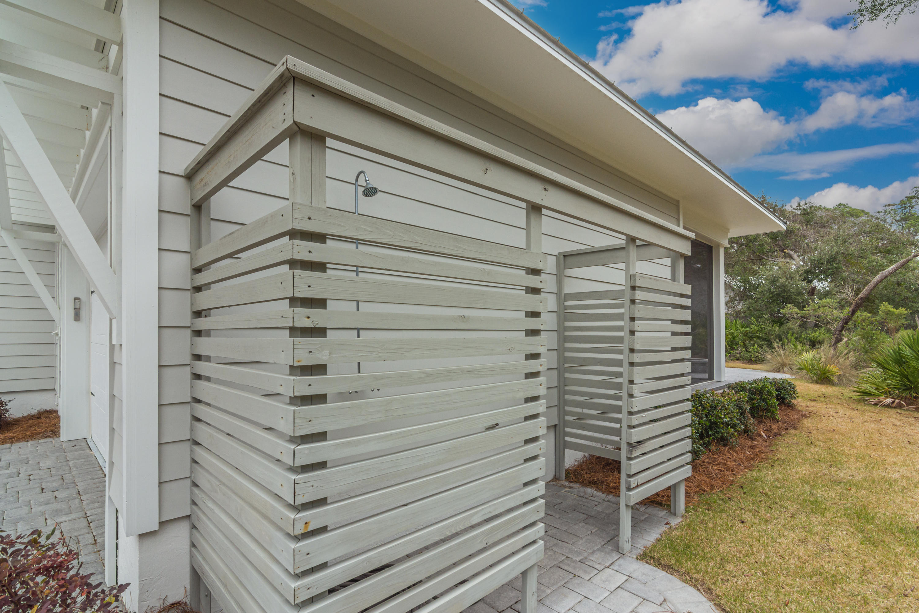 WHITES GULFVIEW ESTATES 2ND ADDN - Residential