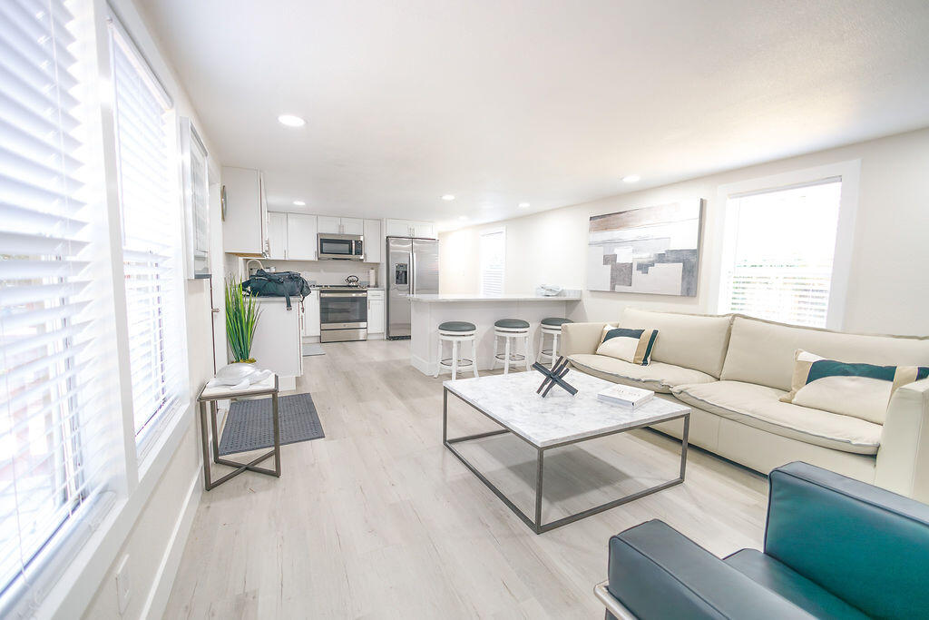 CHEROKEE ACRES - Residential