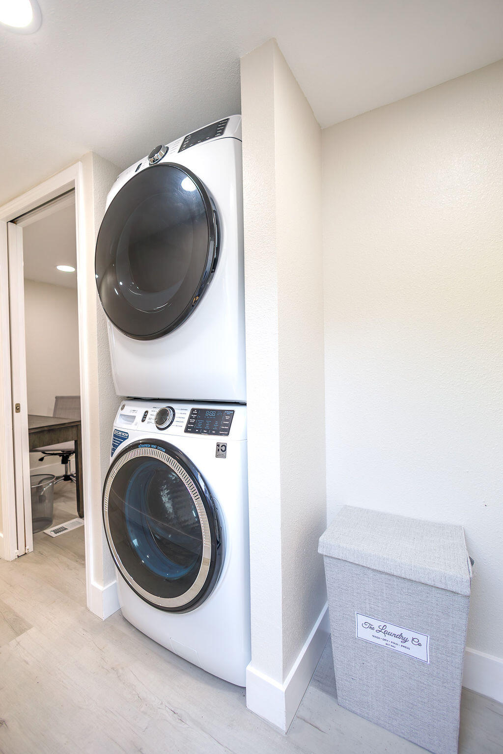 CHEROKEE ACRES - Residential