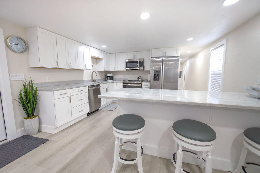 CHEROKEE ACRES - Residential