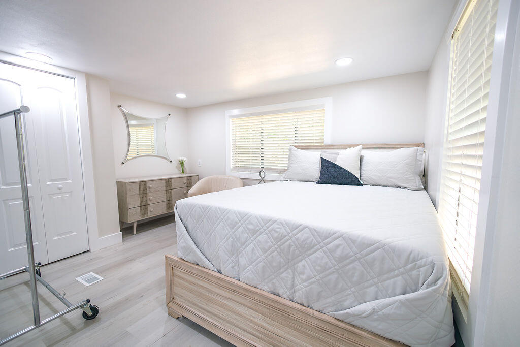 CHEROKEE ACRES - Residential