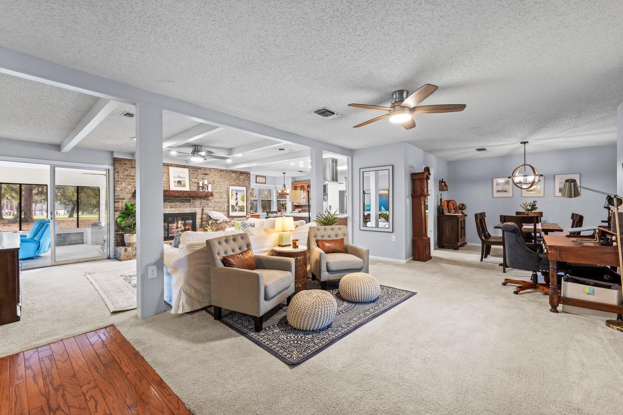 ROCKY BAYOU ESTATES 01 - Residential Lease