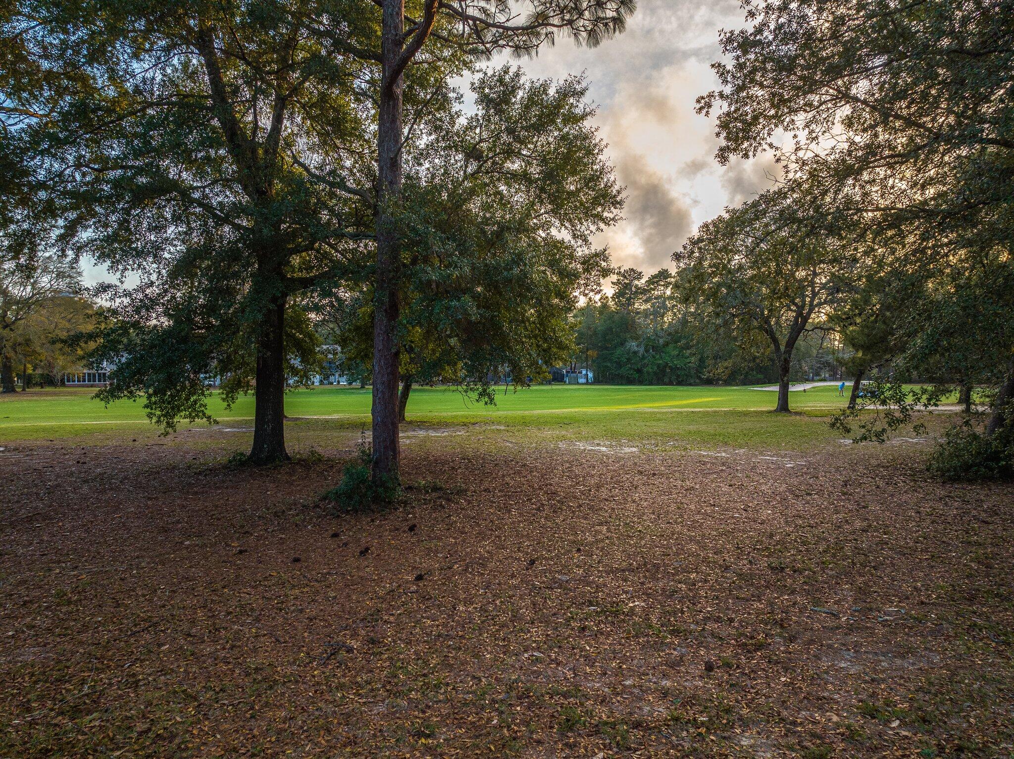 ROCKY BAYOU ESTATES 01 - Residential Lease