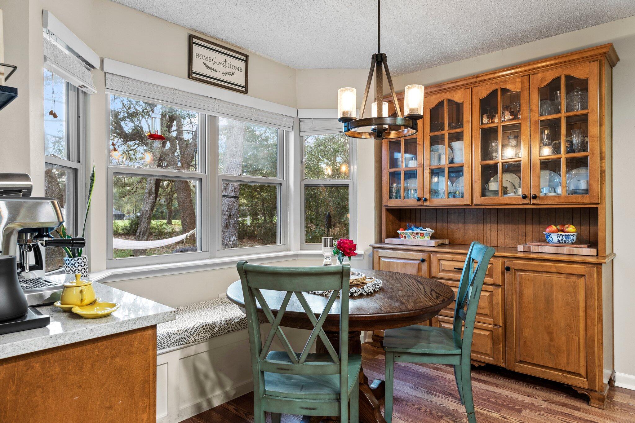 ROCKY BAYOU ESTATES 01 - Residential Lease