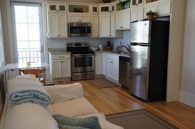 WATERCOLOR - Residential Lease