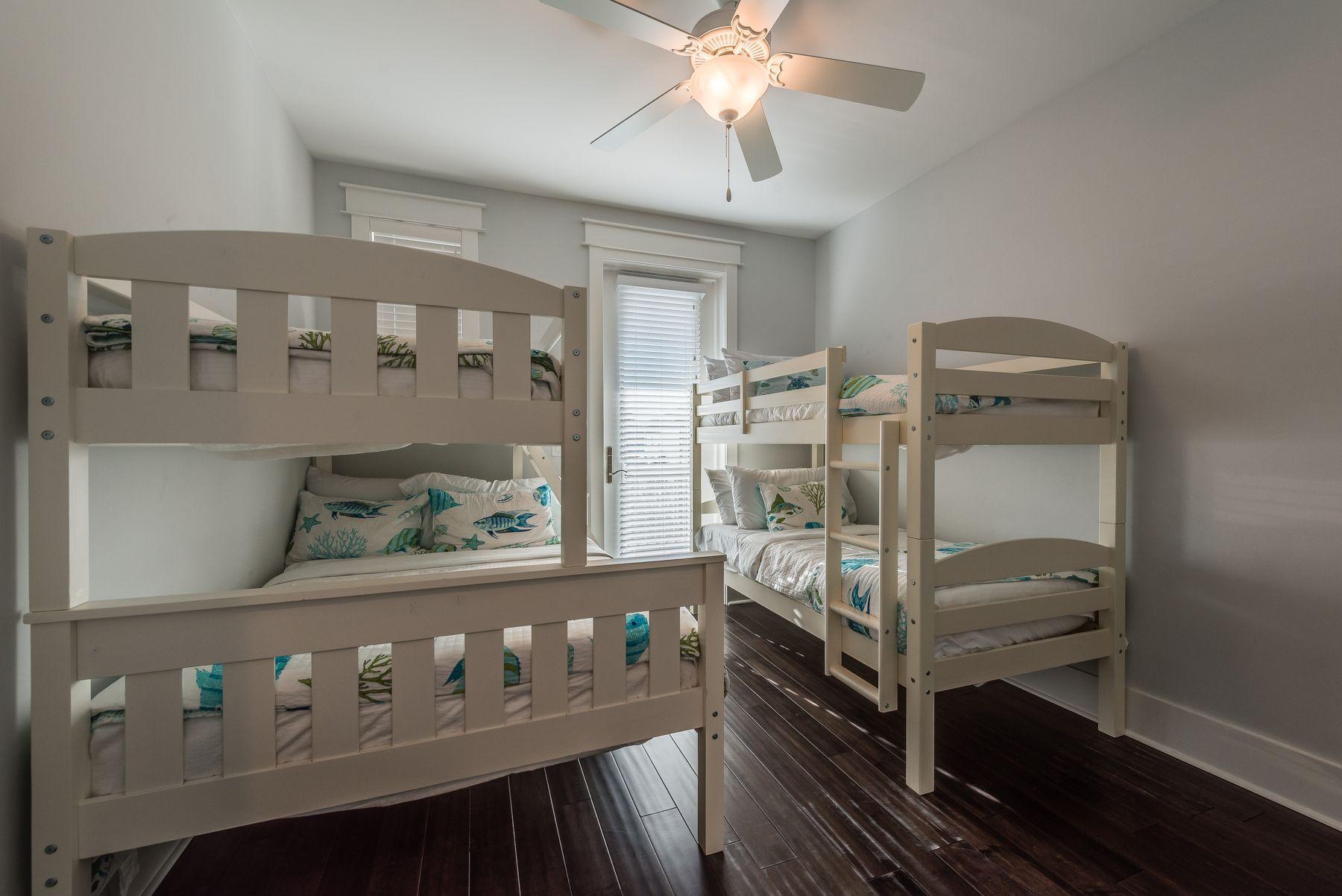 NATUREWALK AT SEAGROVE - Residential