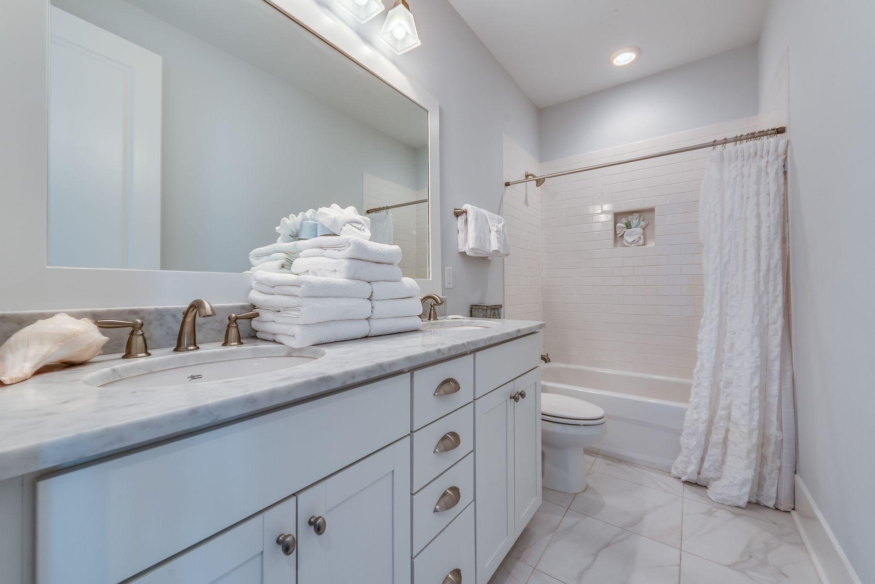 NATUREWALK AT SEAGROVE - Residential