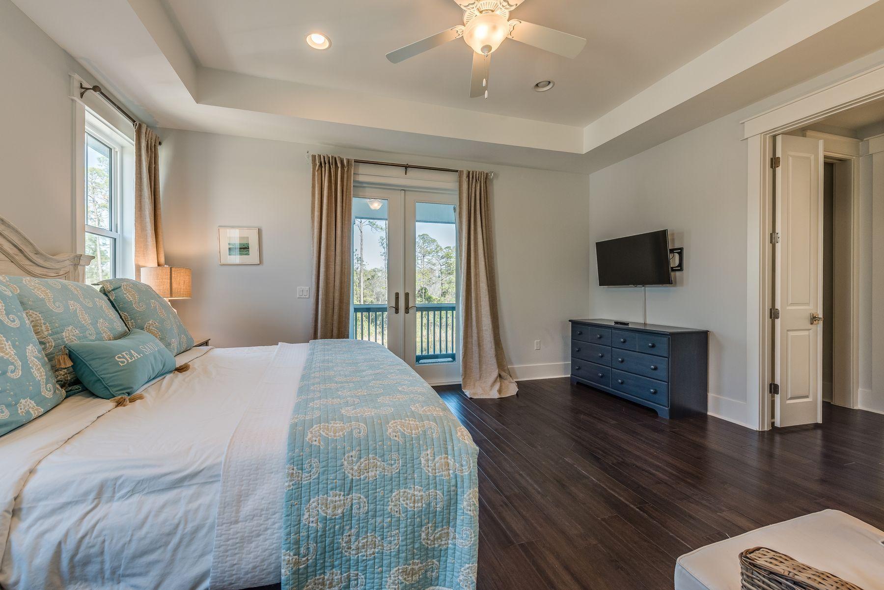 NATUREWALK AT SEAGROVE - Residential