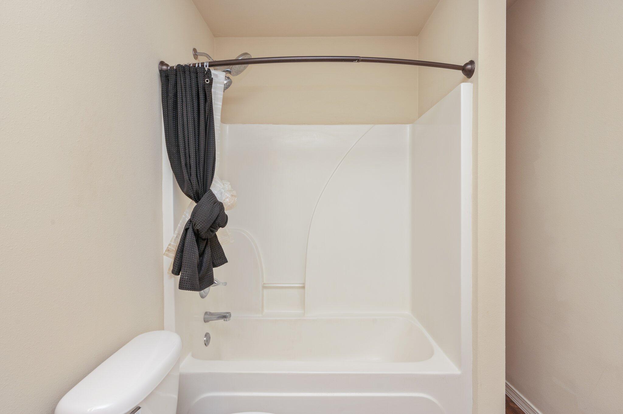 HUNTERS RIDGE PH 1 - Residential Lease