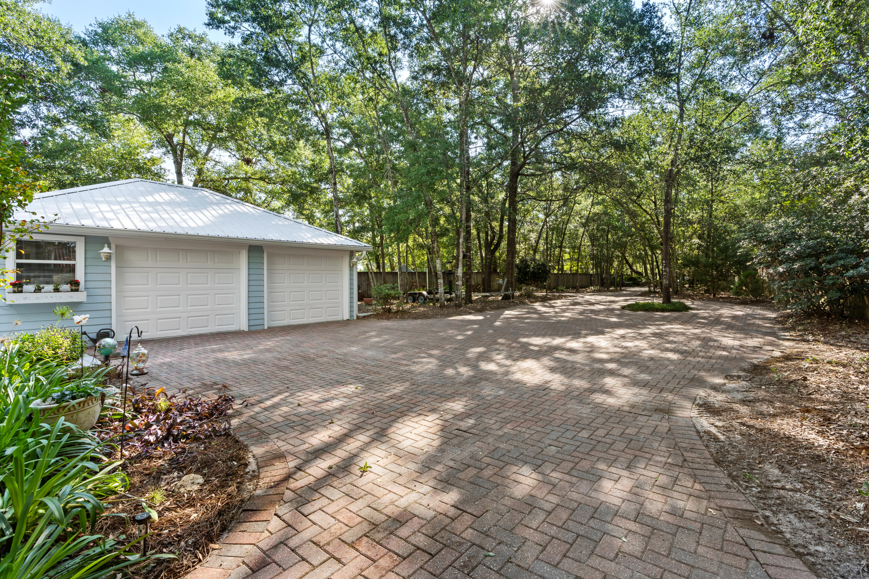 MIKERRI ACRES UNREC - Residential