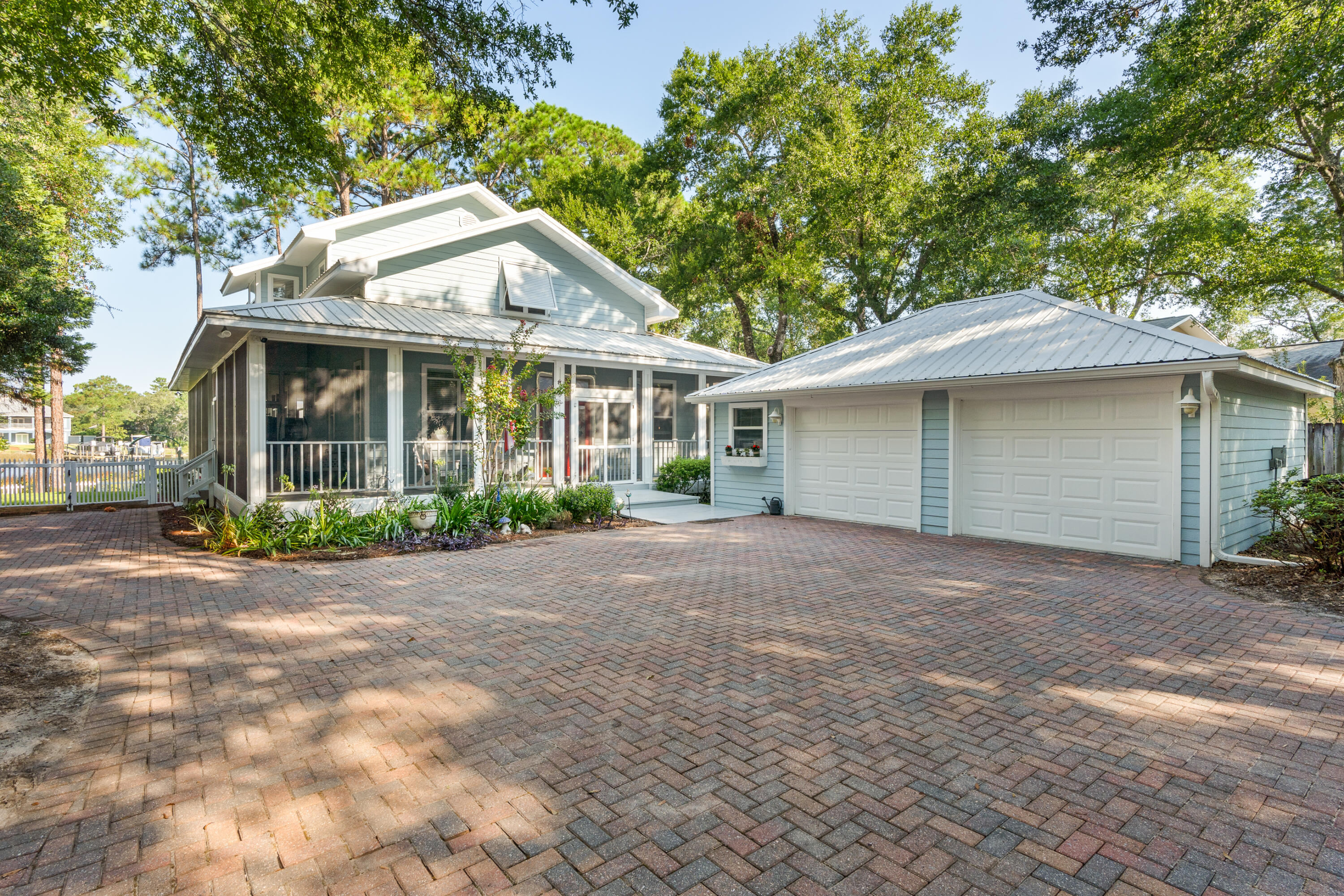 MIKERRI ACRES UNREC - Residential