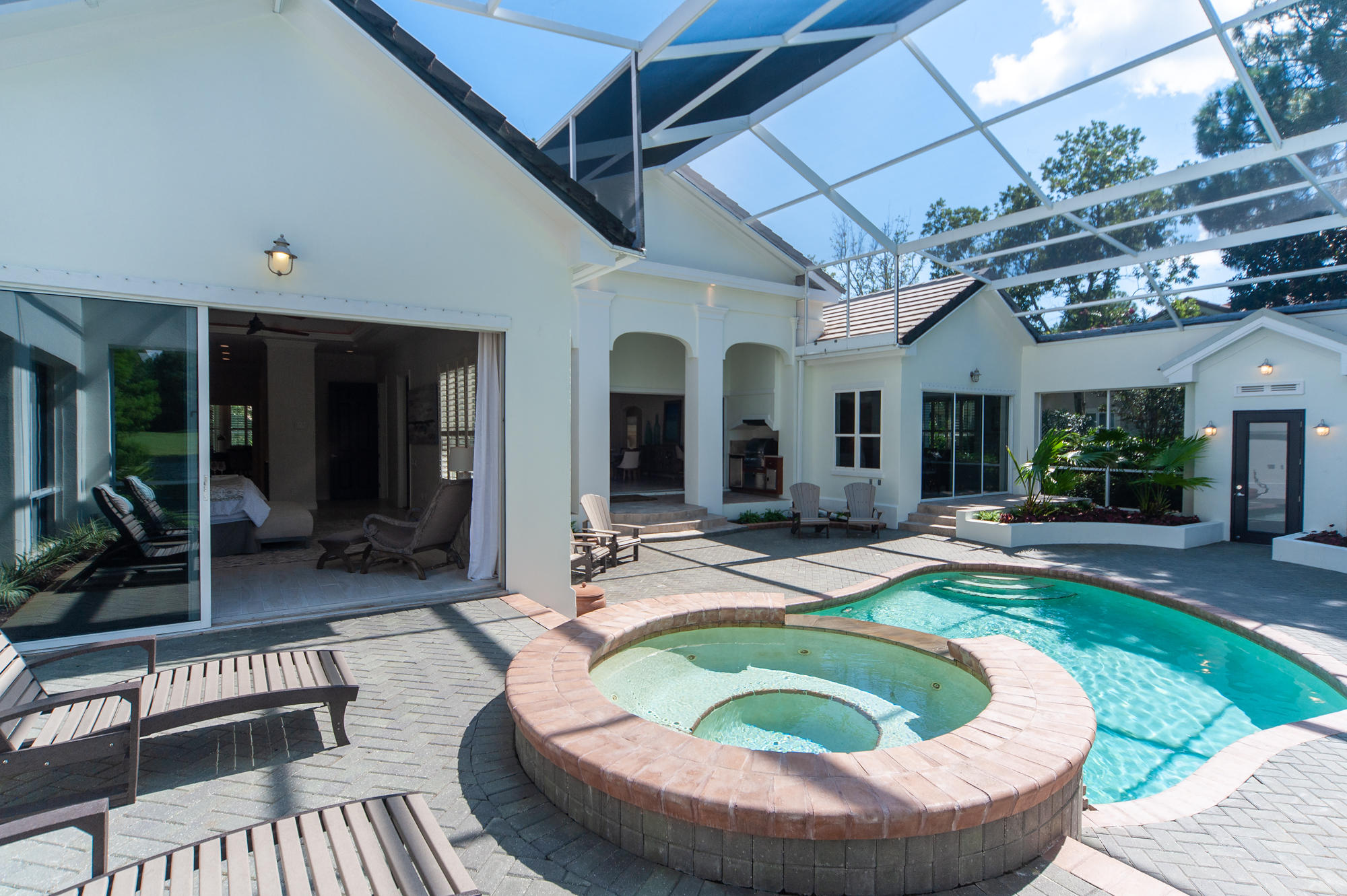 BURNT PINE - Residential