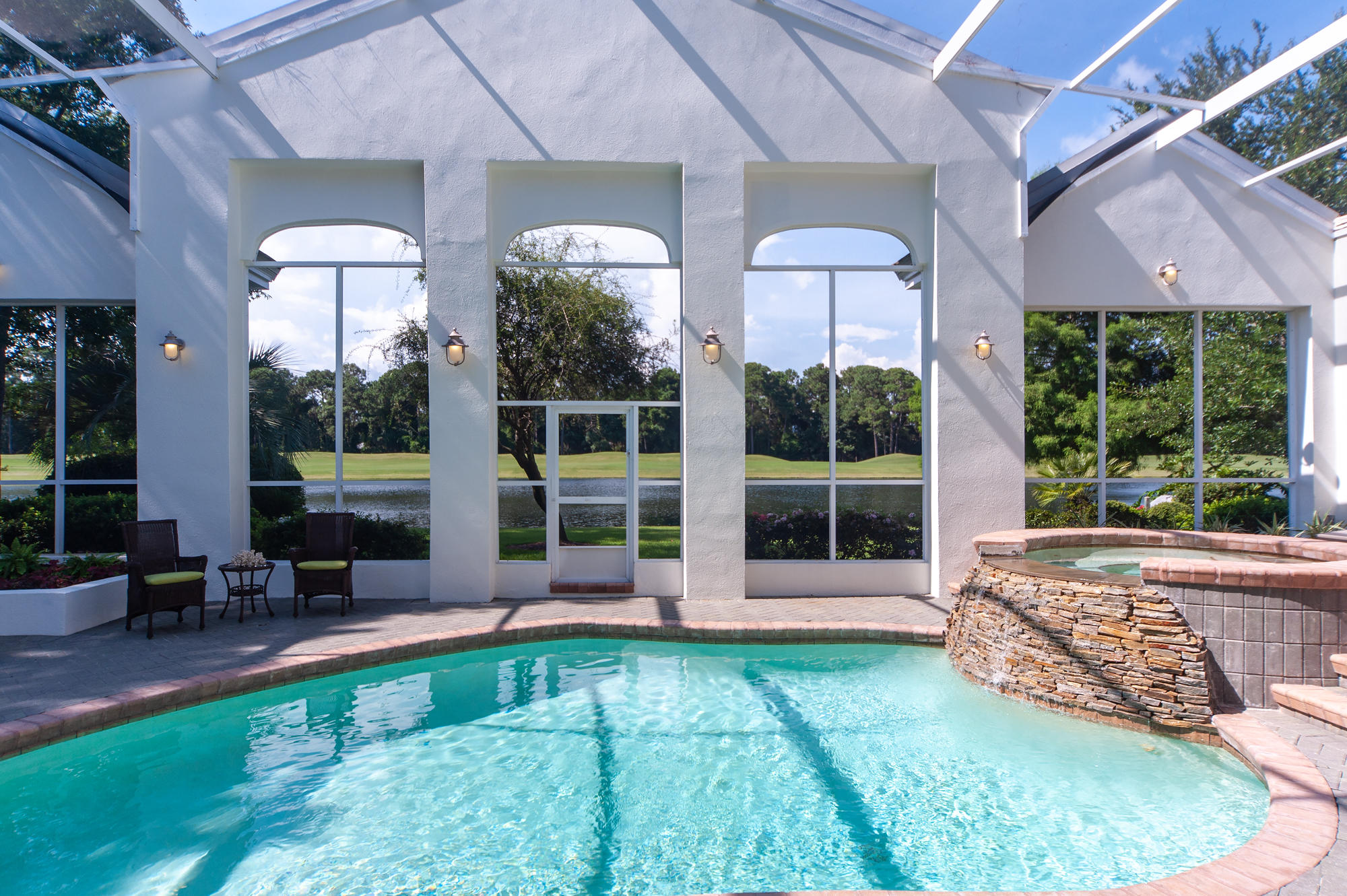 BURNT PINE - Residential