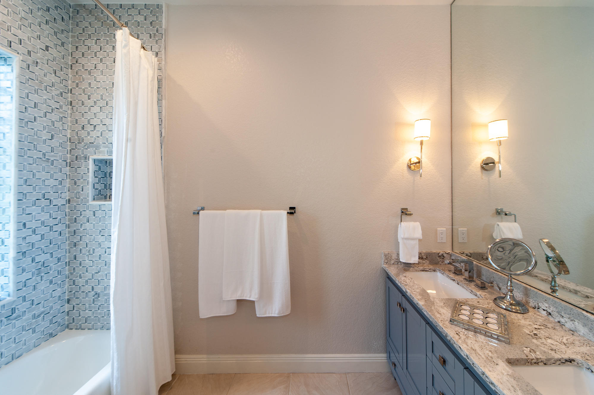 BURNT PINE - Residential