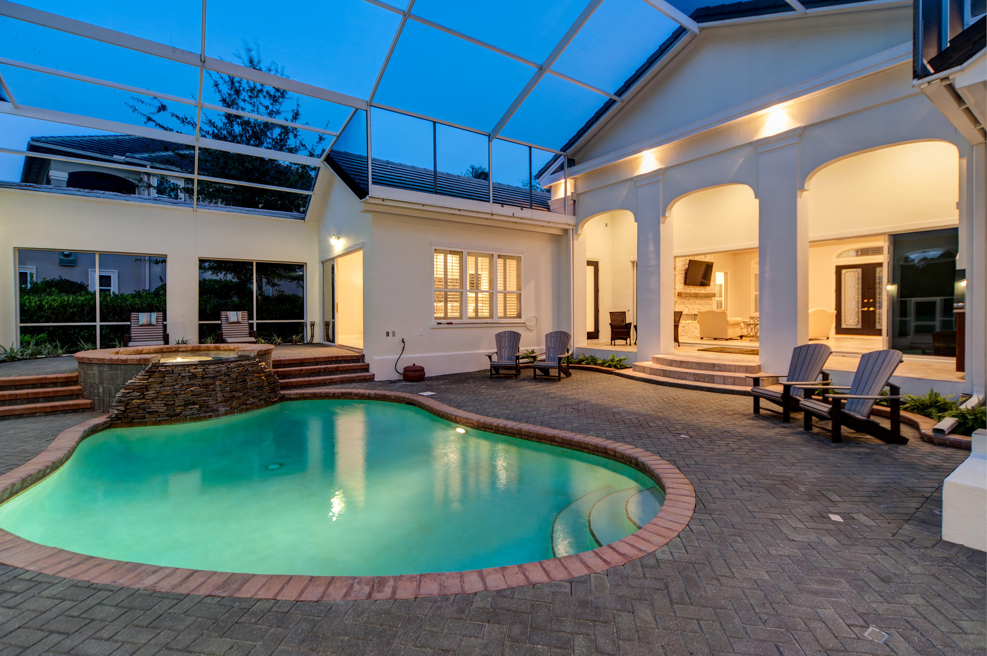 BURNT PINE - Residential