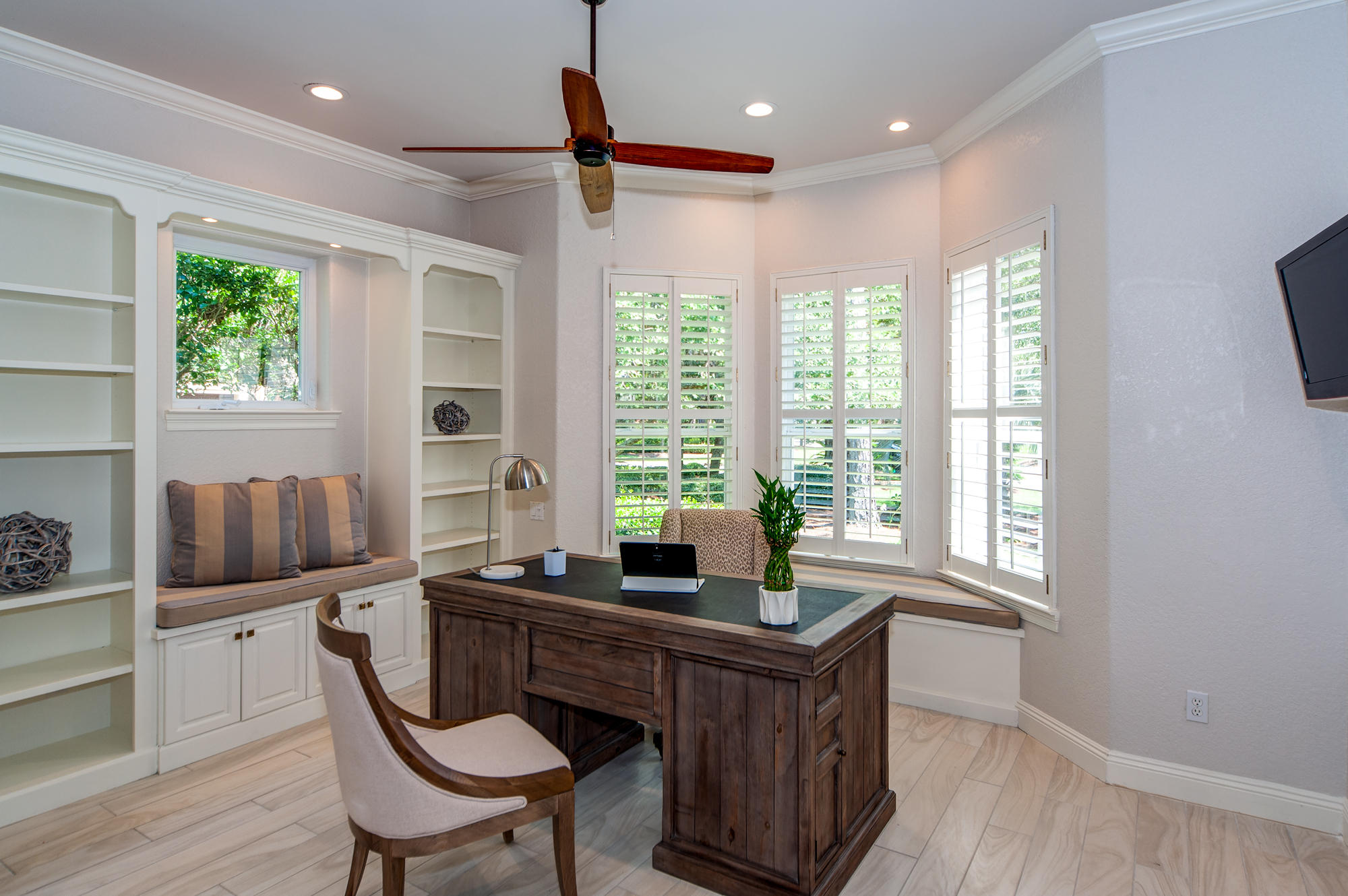 BURNT PINE - Residential