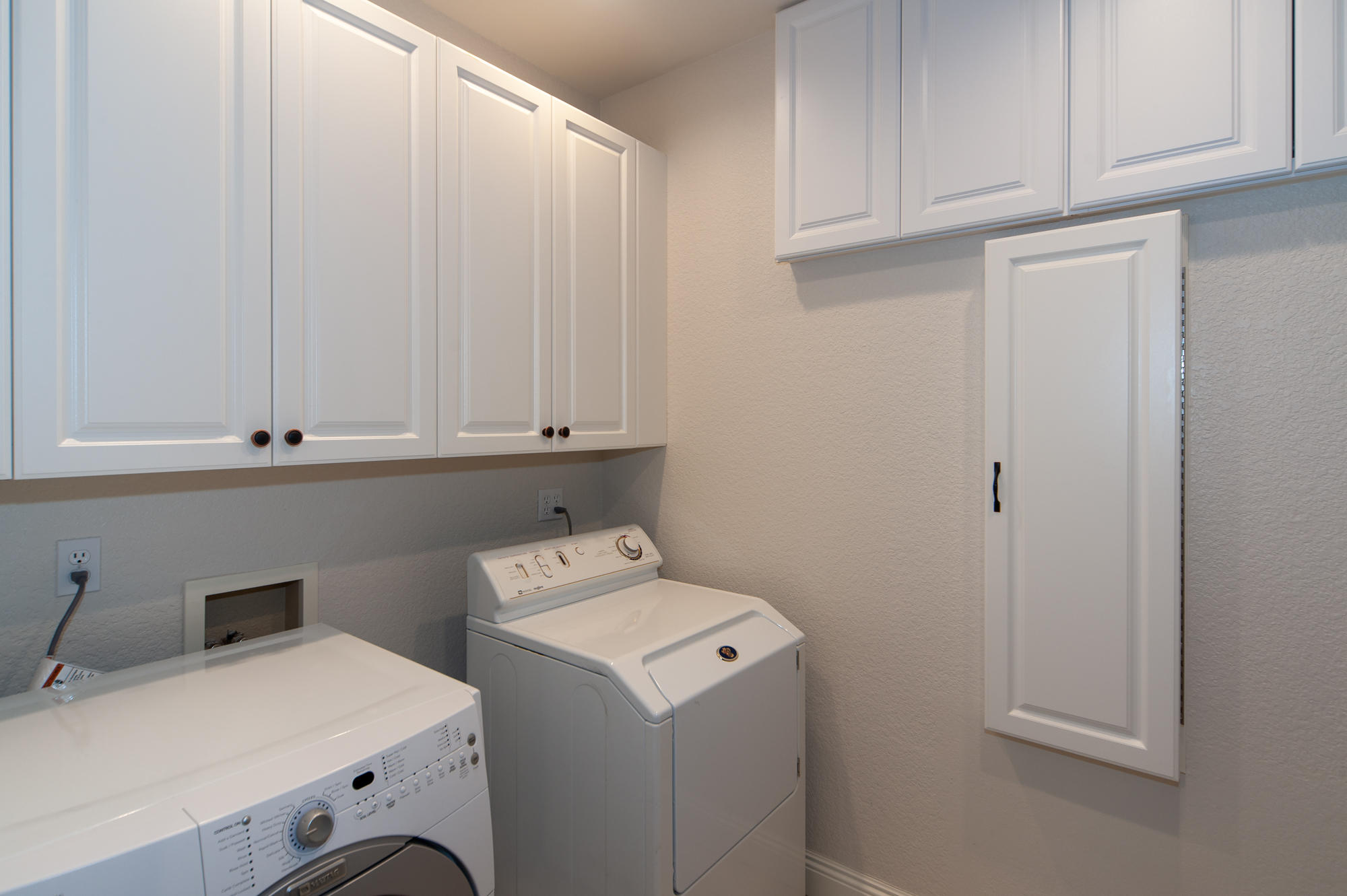 BURNT PINE - Residential