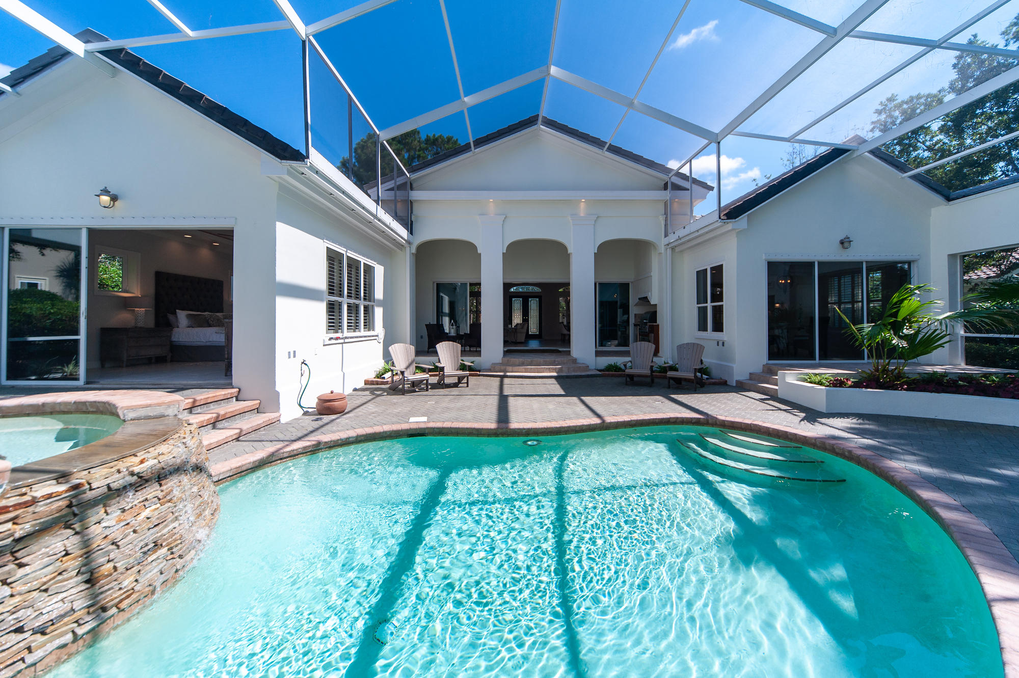 BURNT PINE - Residential