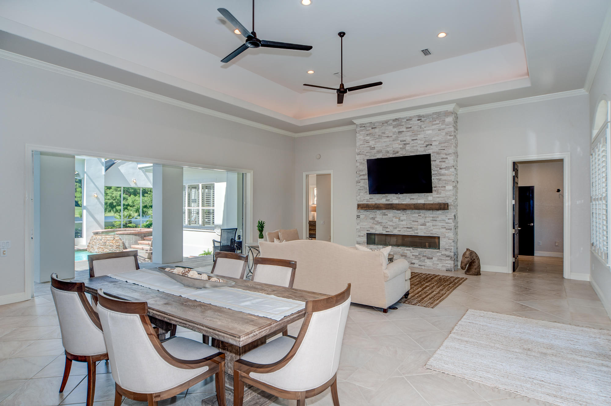 BURNT PINE - Residential