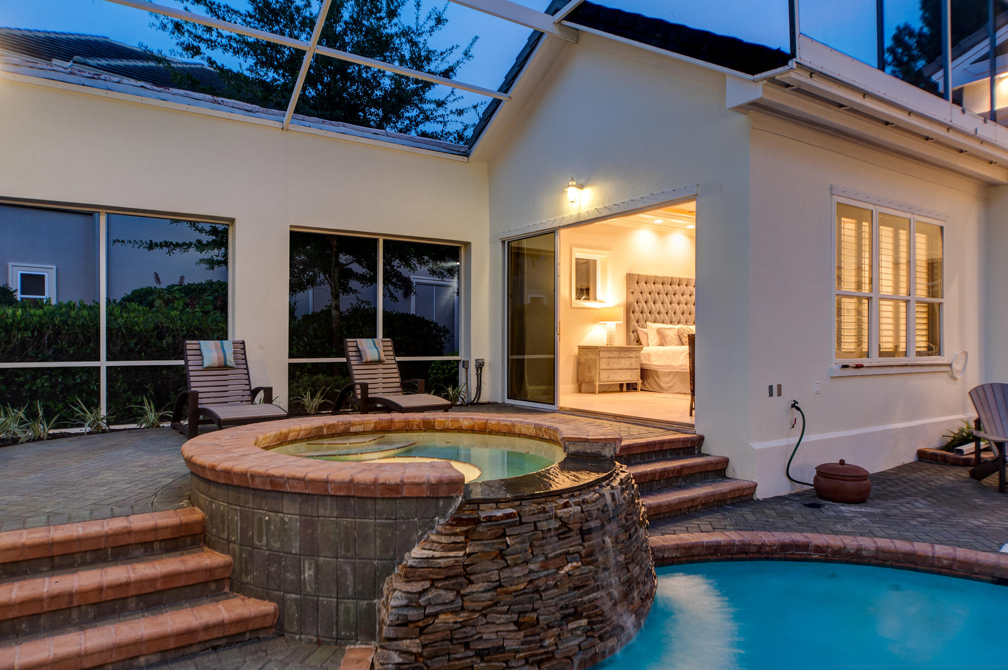 BURNT PINE - Residential