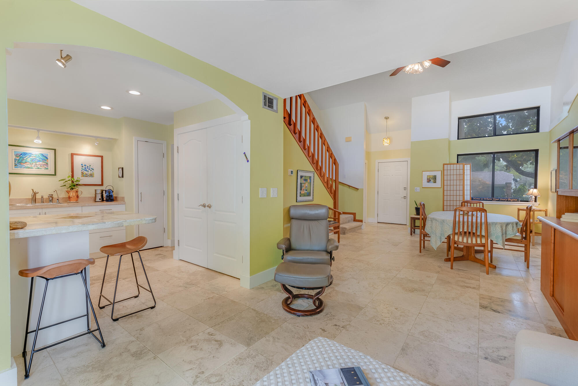 1002 Alderwood Way