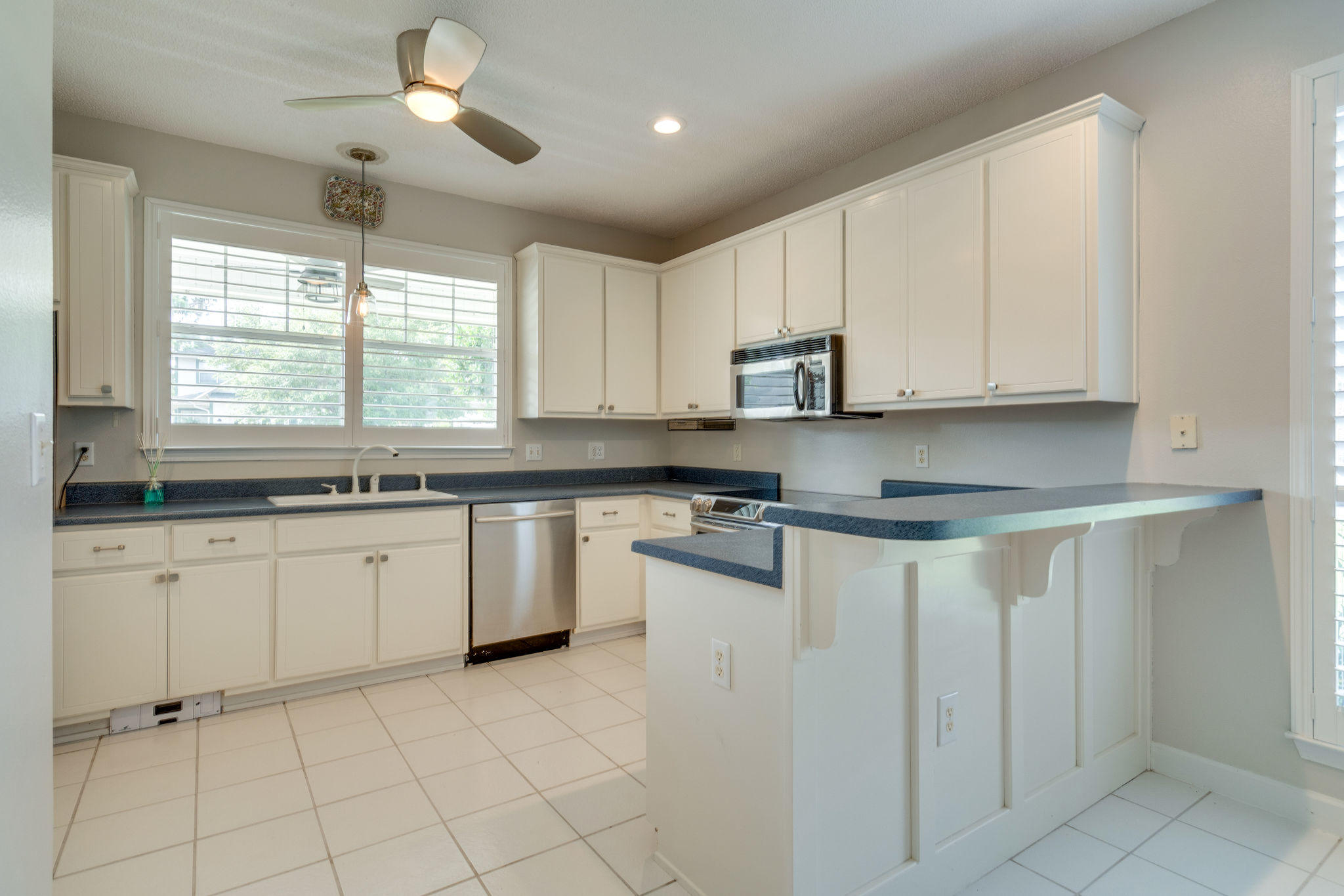 Escada S/D - Residential