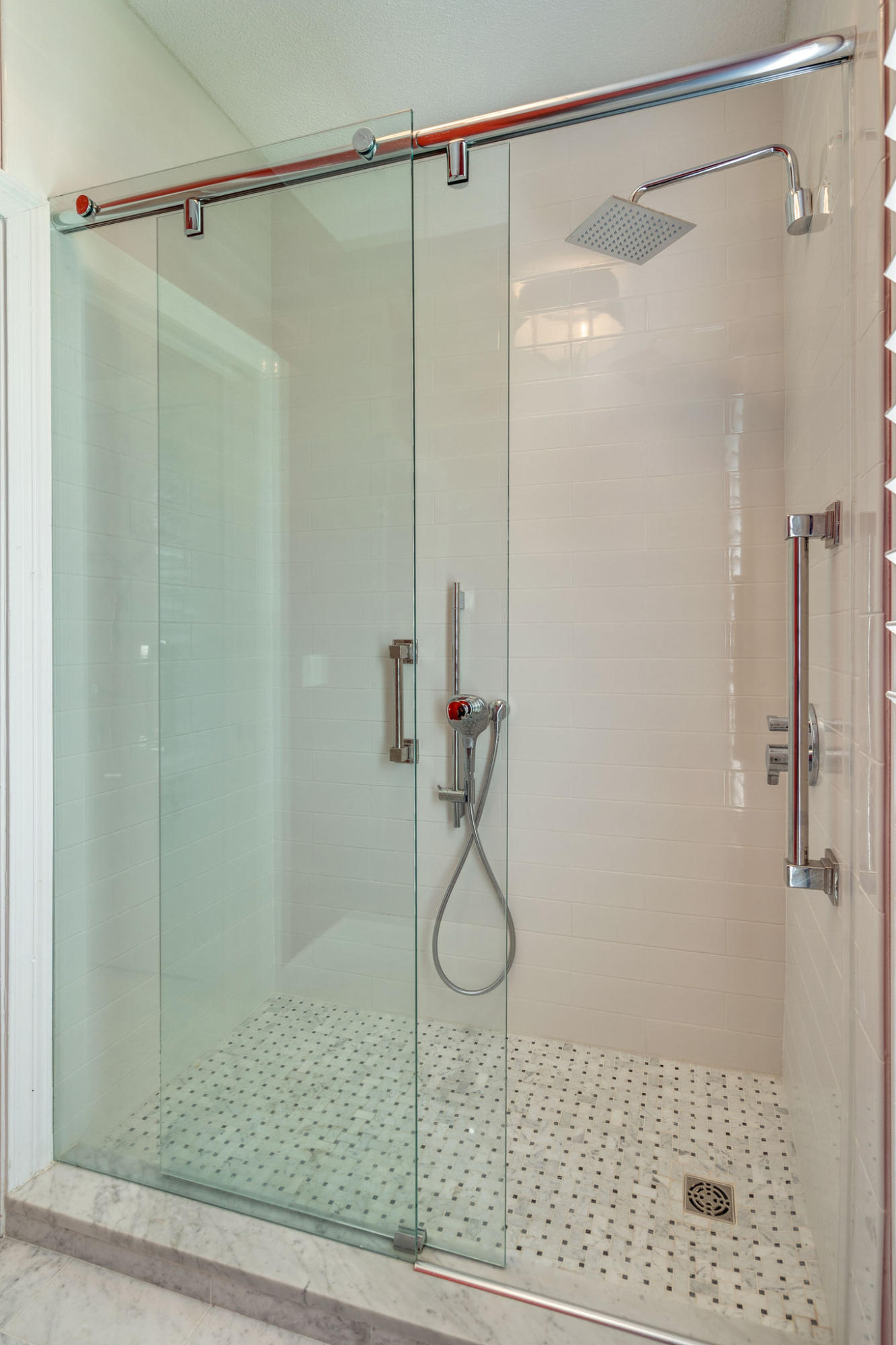 Escada S/D - Residential