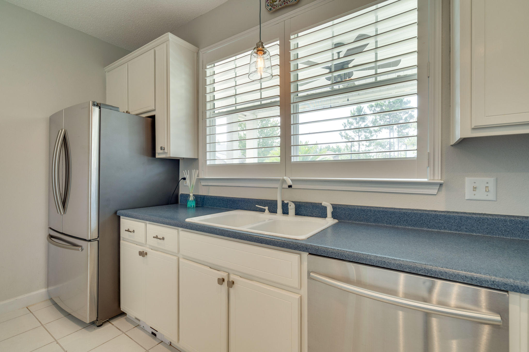 Escada S/D - Residential